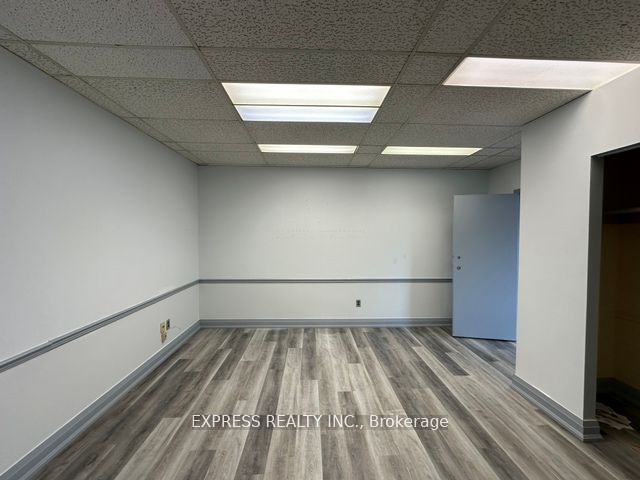 #307 - 121 Willowdale Avenue Property Photo 1