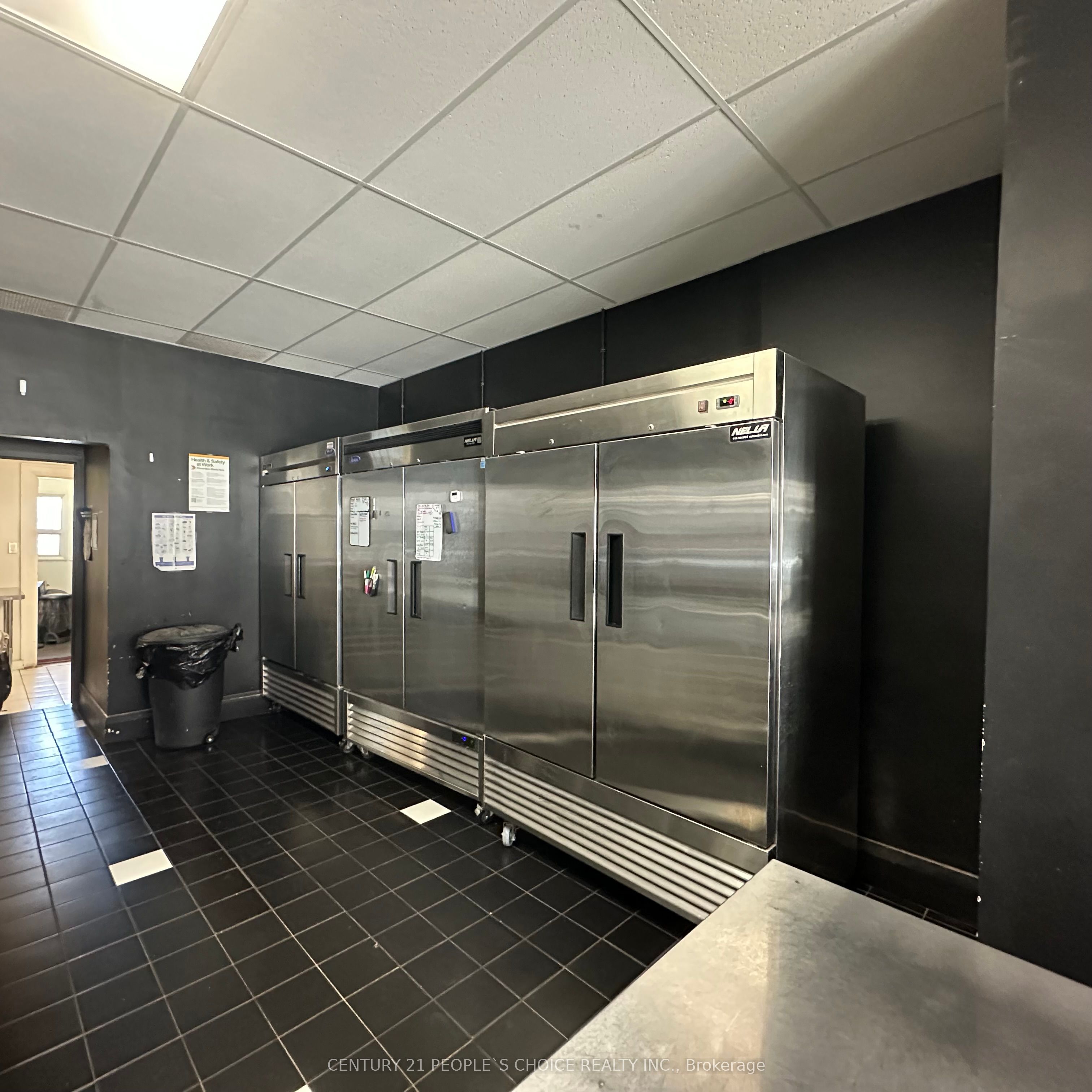 825 College Street Property Photo 1