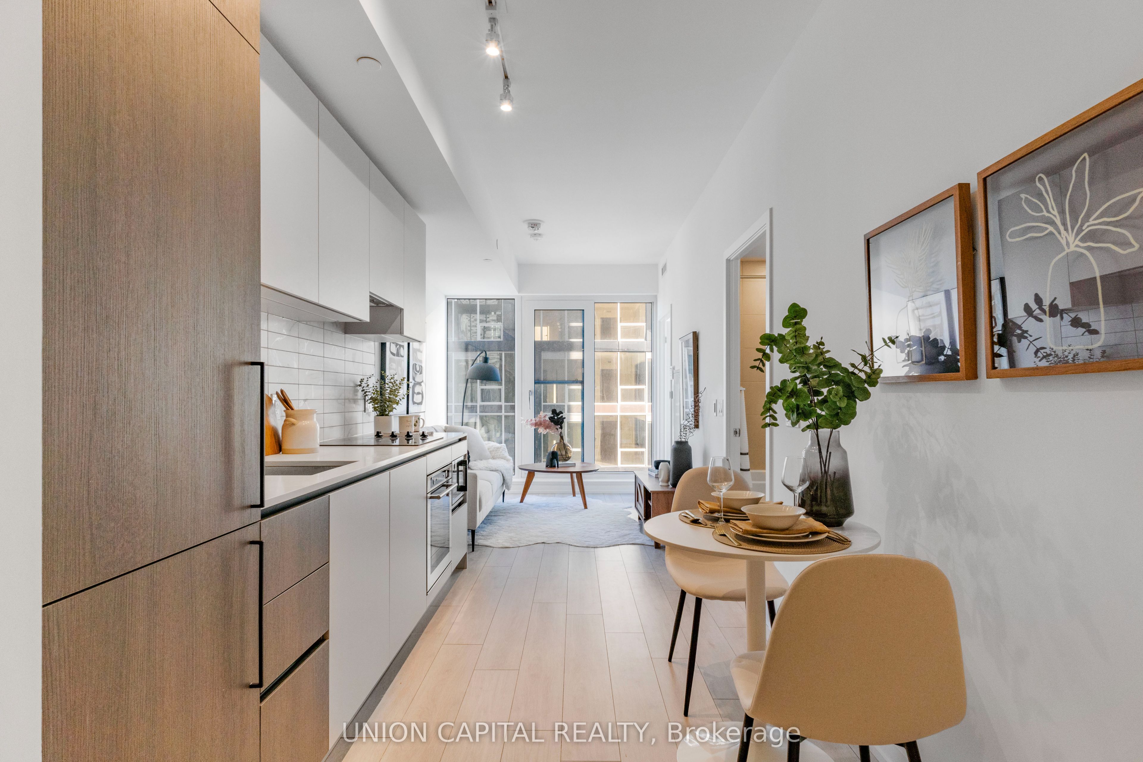 #4710 - 55 Mercer Street Property Photo 1