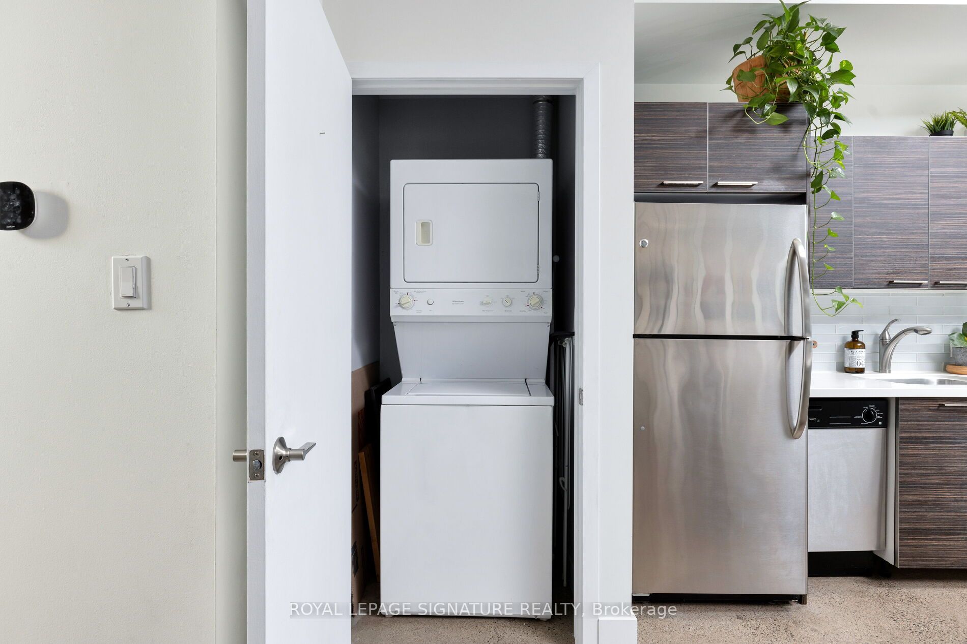 52 Sumach Street 101 Property Photo 24