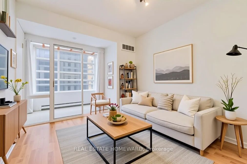 #1413 - 711 Bay Street Property Photo 1