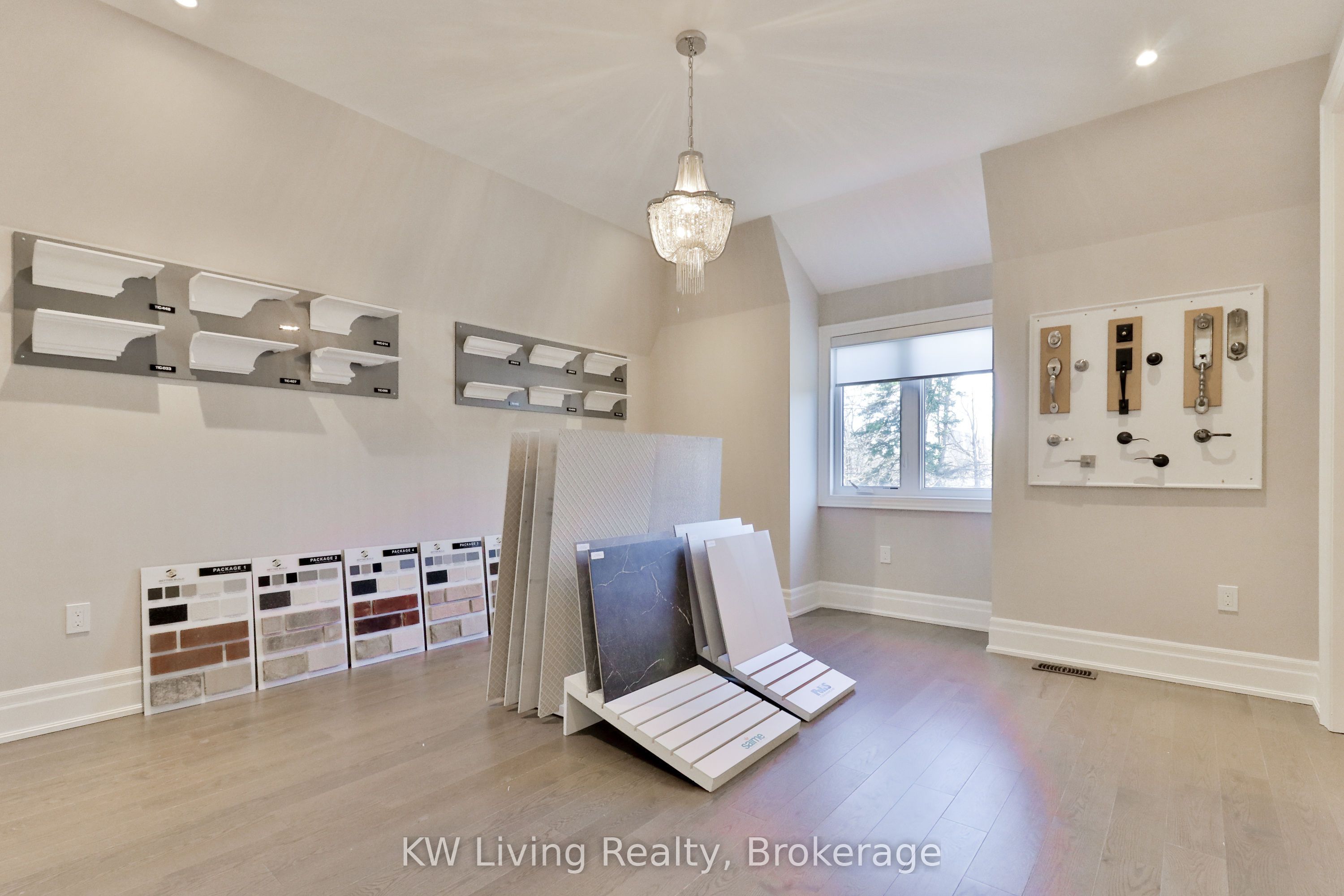 162 Cummer Avenue Property Photo 17