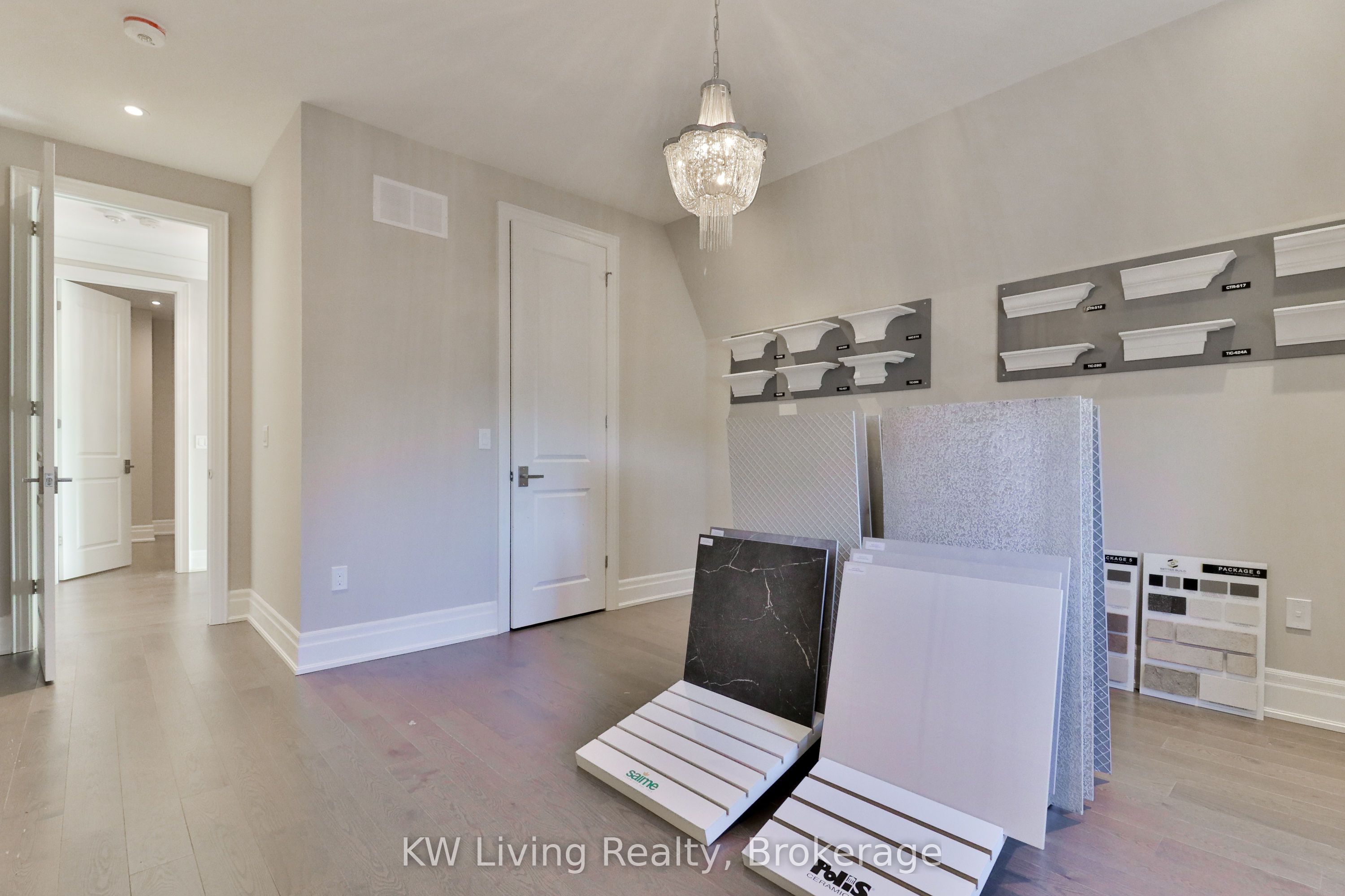 162 Cummer Avenue Property Photo 18