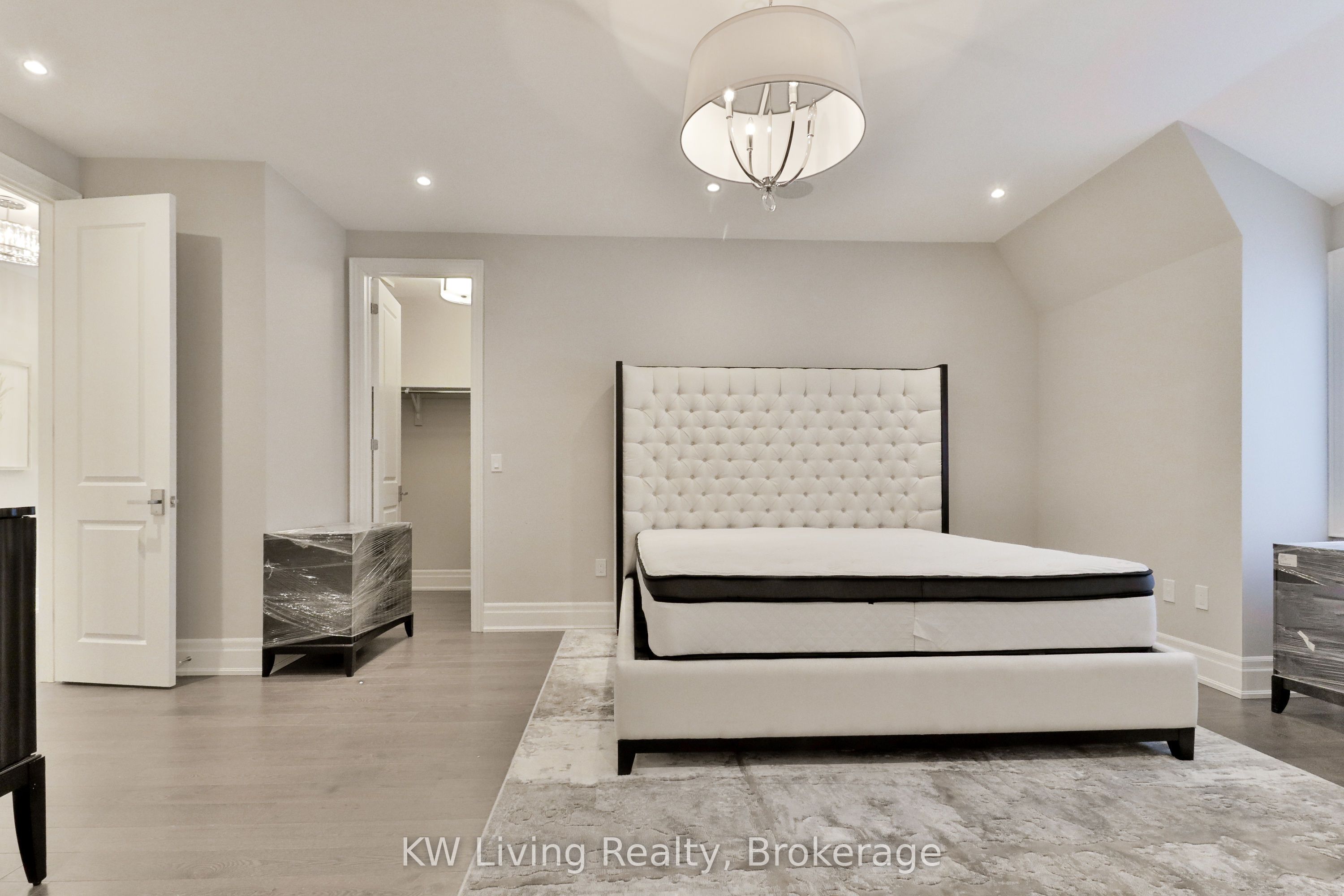 162 Cummer Avenue Property Photo 23