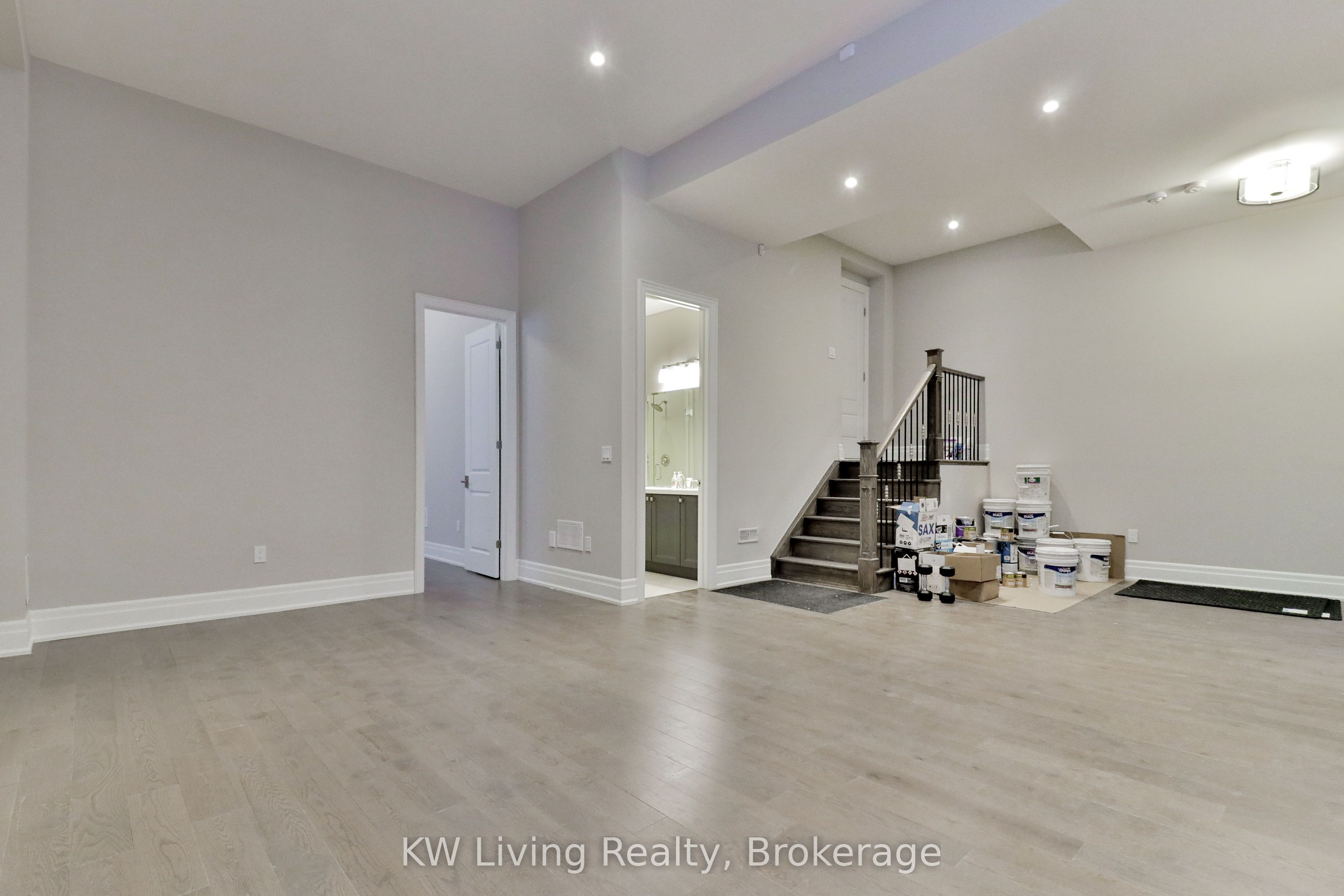 162 Cummer Avenue Property Photo 28