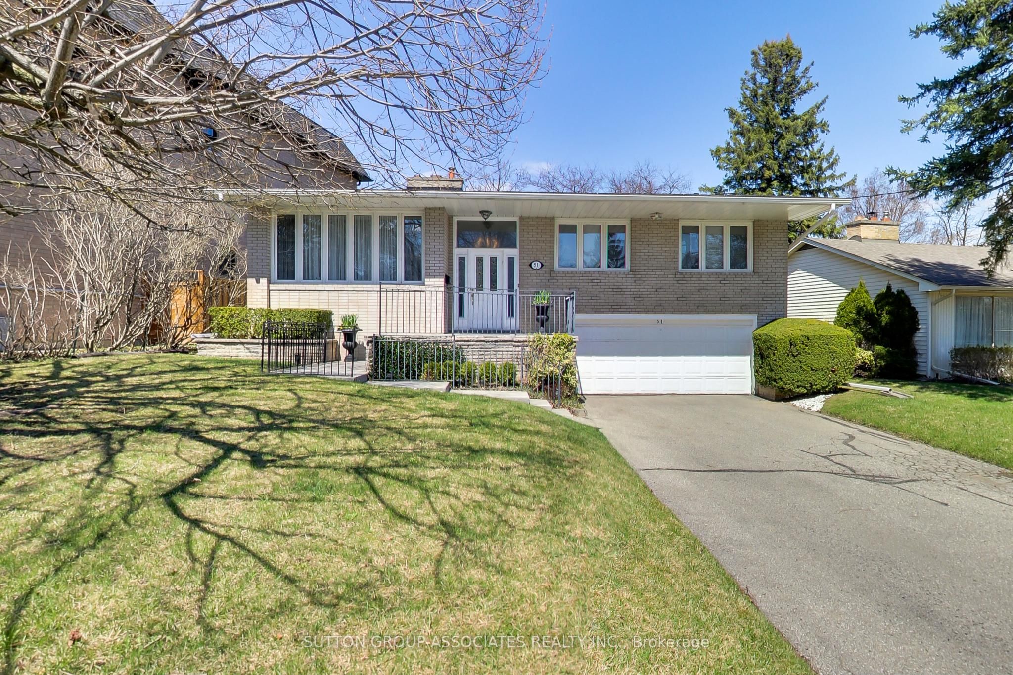 51 Ravenscroft Circle Property Photo 1