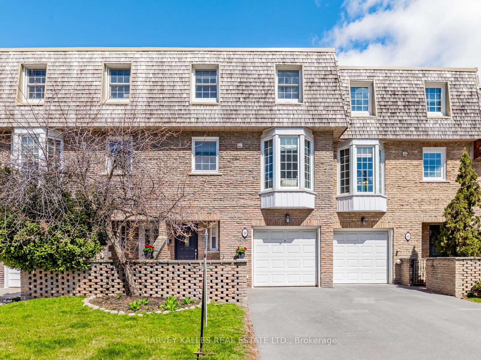 44 Farmstead Road Property Photo 1
