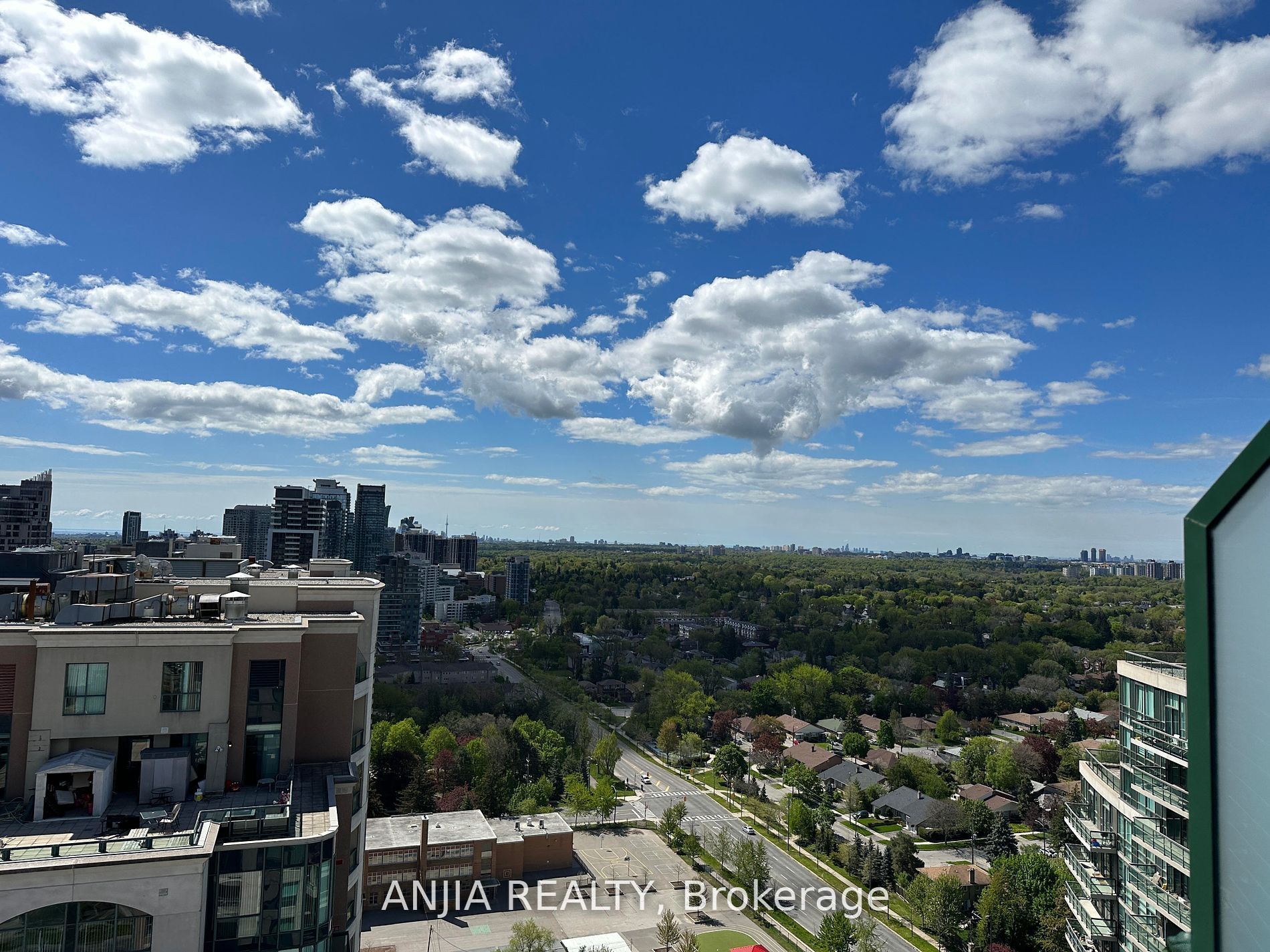 7 Lorraine Drive Uph02 Property Photo 1