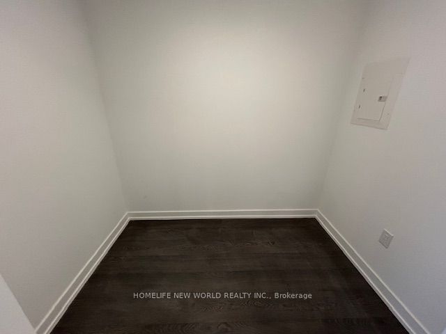 #n427 - 7 Golden Lion Heights Property Photo 13