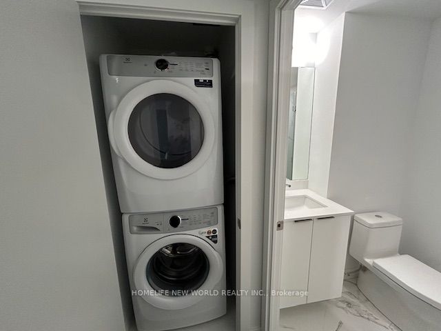 #n427 - 7 Golden Lion Heights Property Photo 16