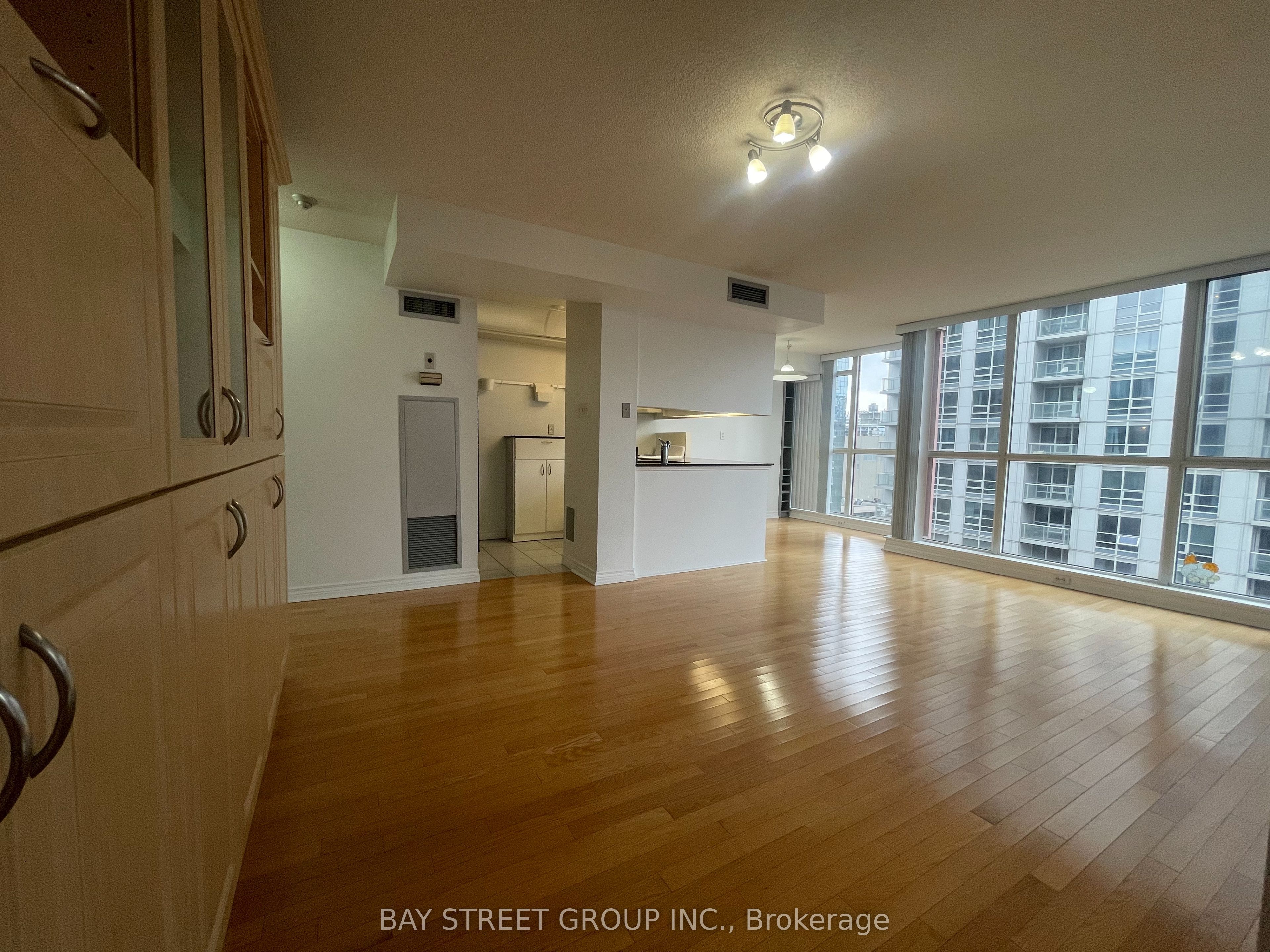 736 Bay Street 1910 Property Photo 2