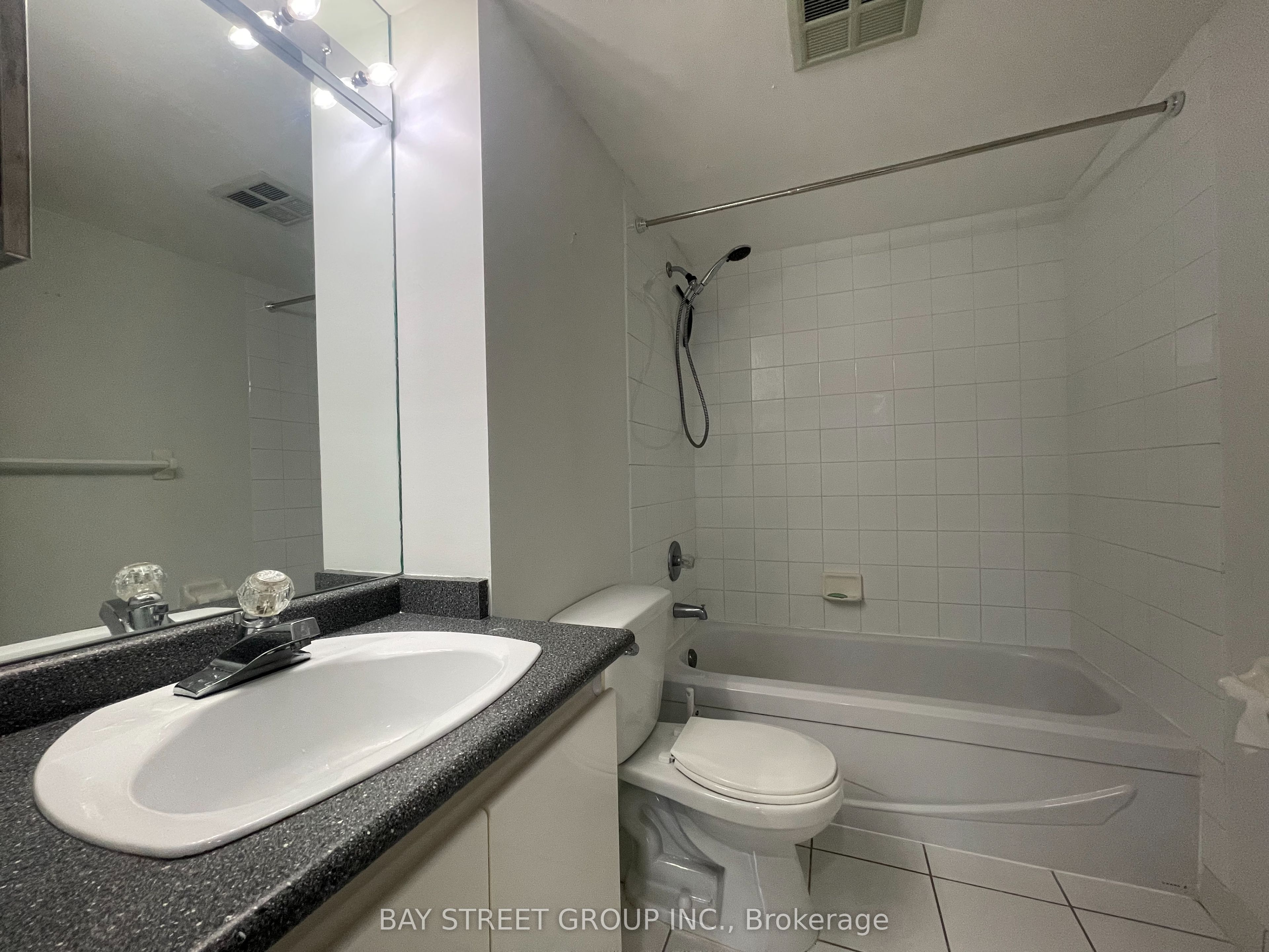 736 Bay Street 1910 Property Photo 14