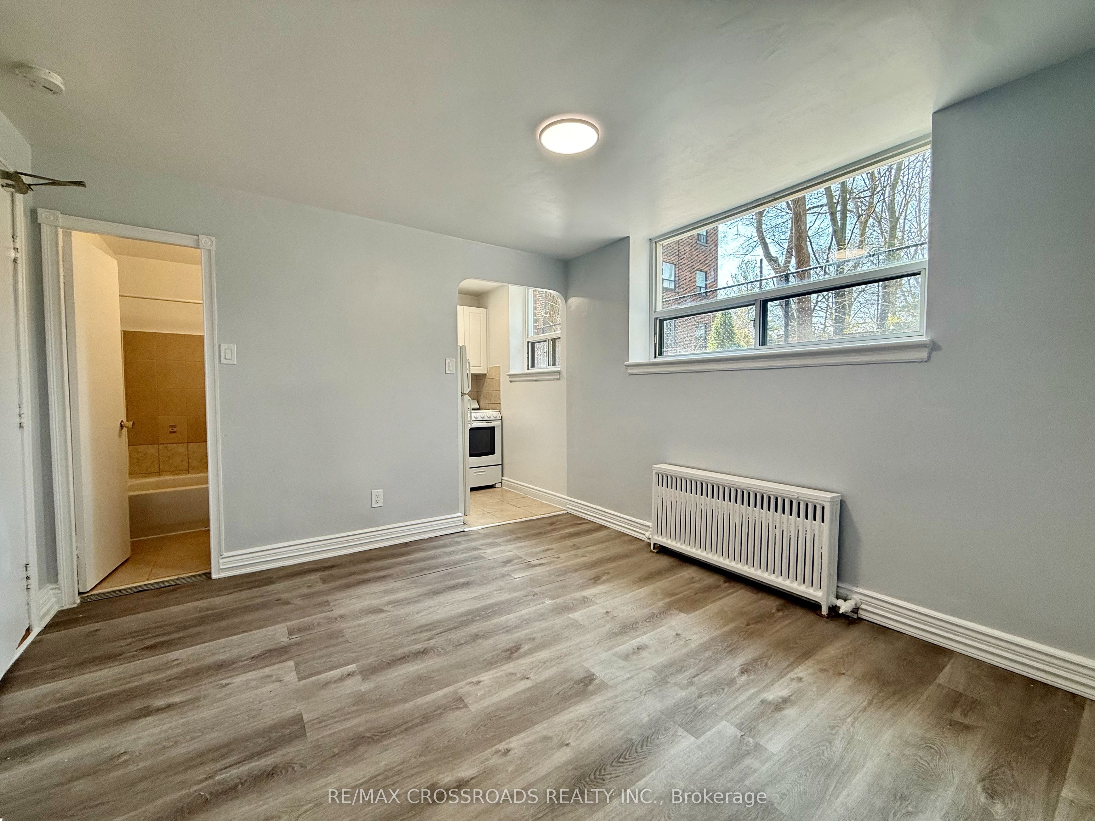 2770 Yonge Street B4 Property Photo 3