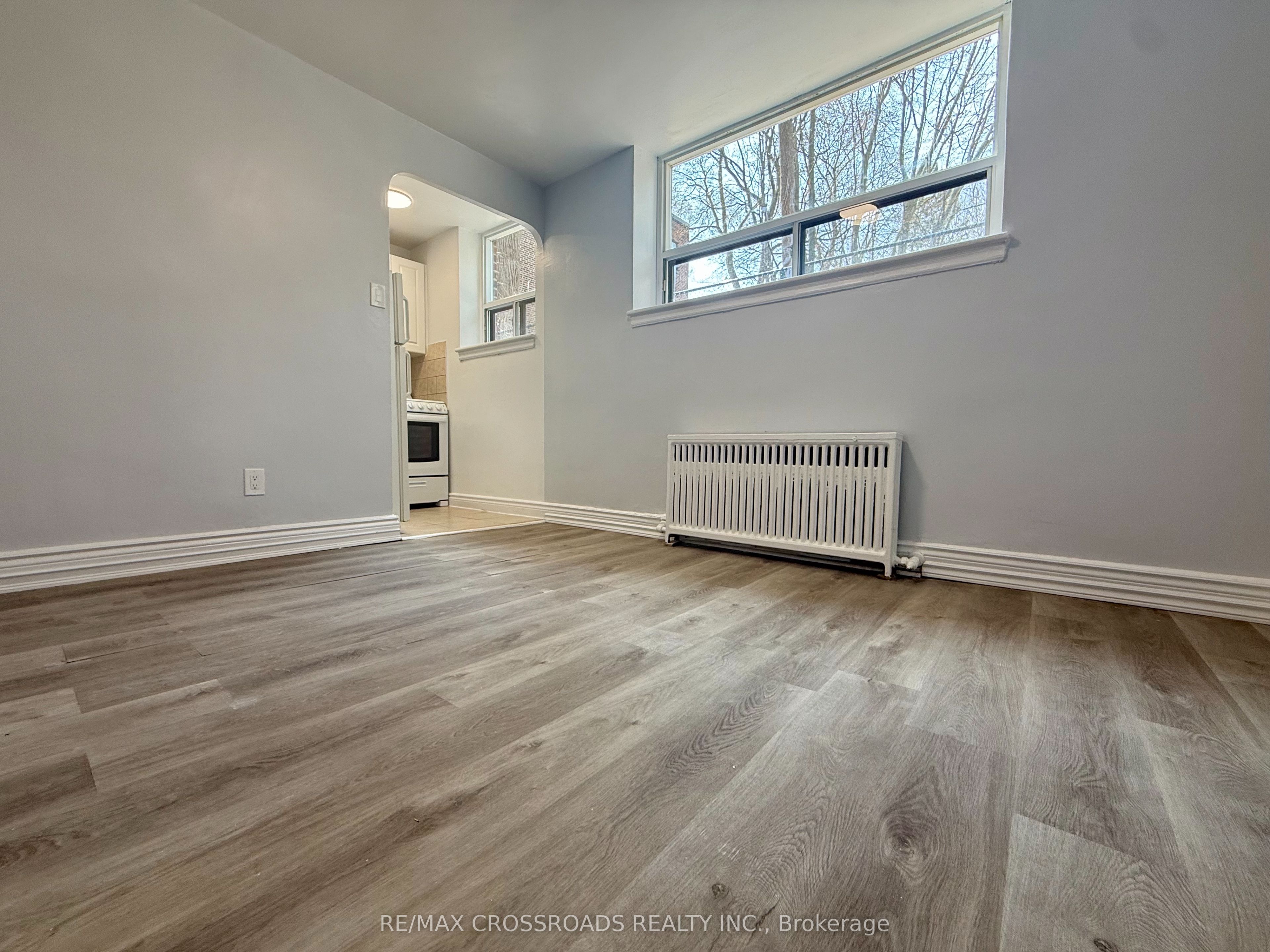 2770 Yonge Street B4 Property Photo 4