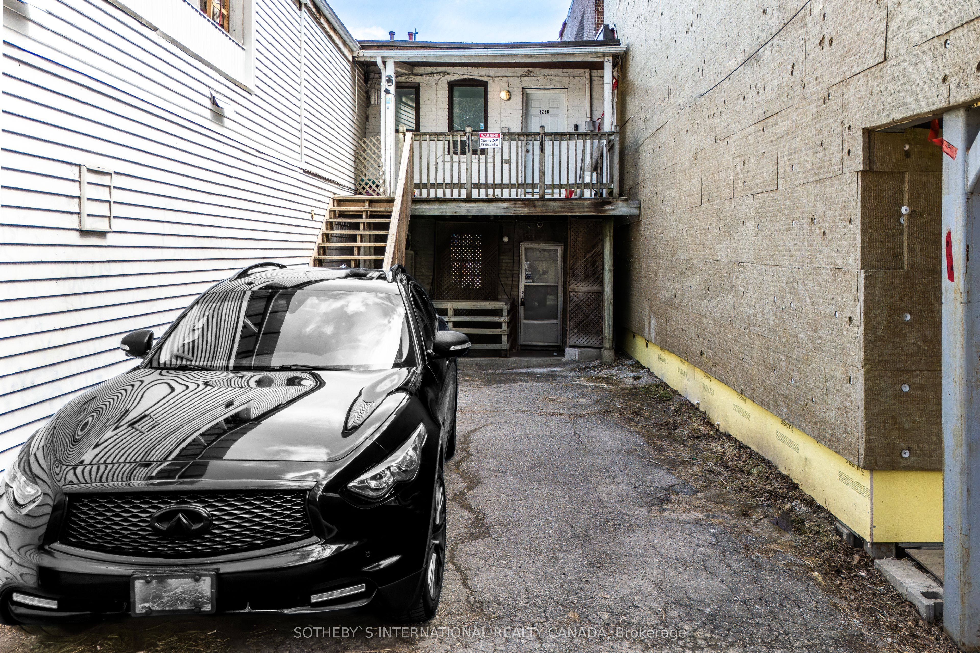 3236 Yonge Street Property Photo 10