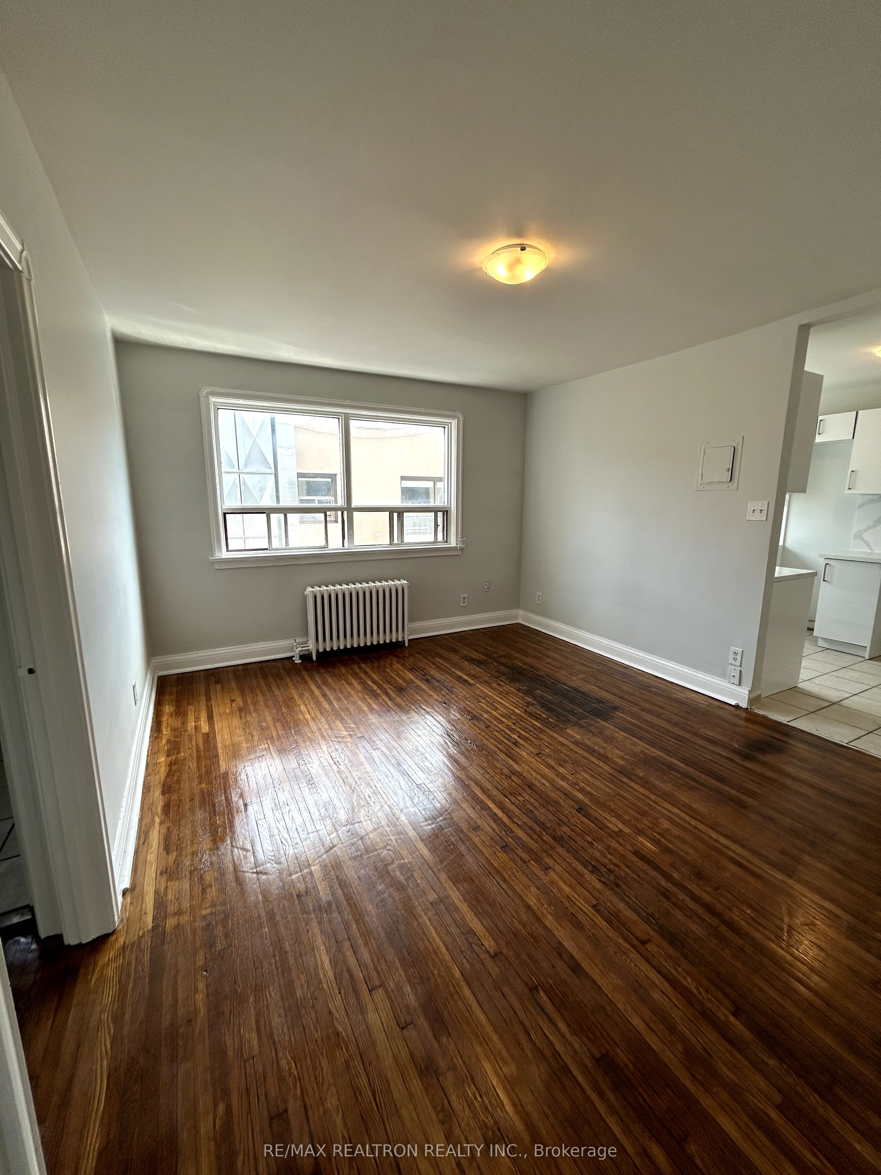312 Douglas Avenue 302 Property Photo 2