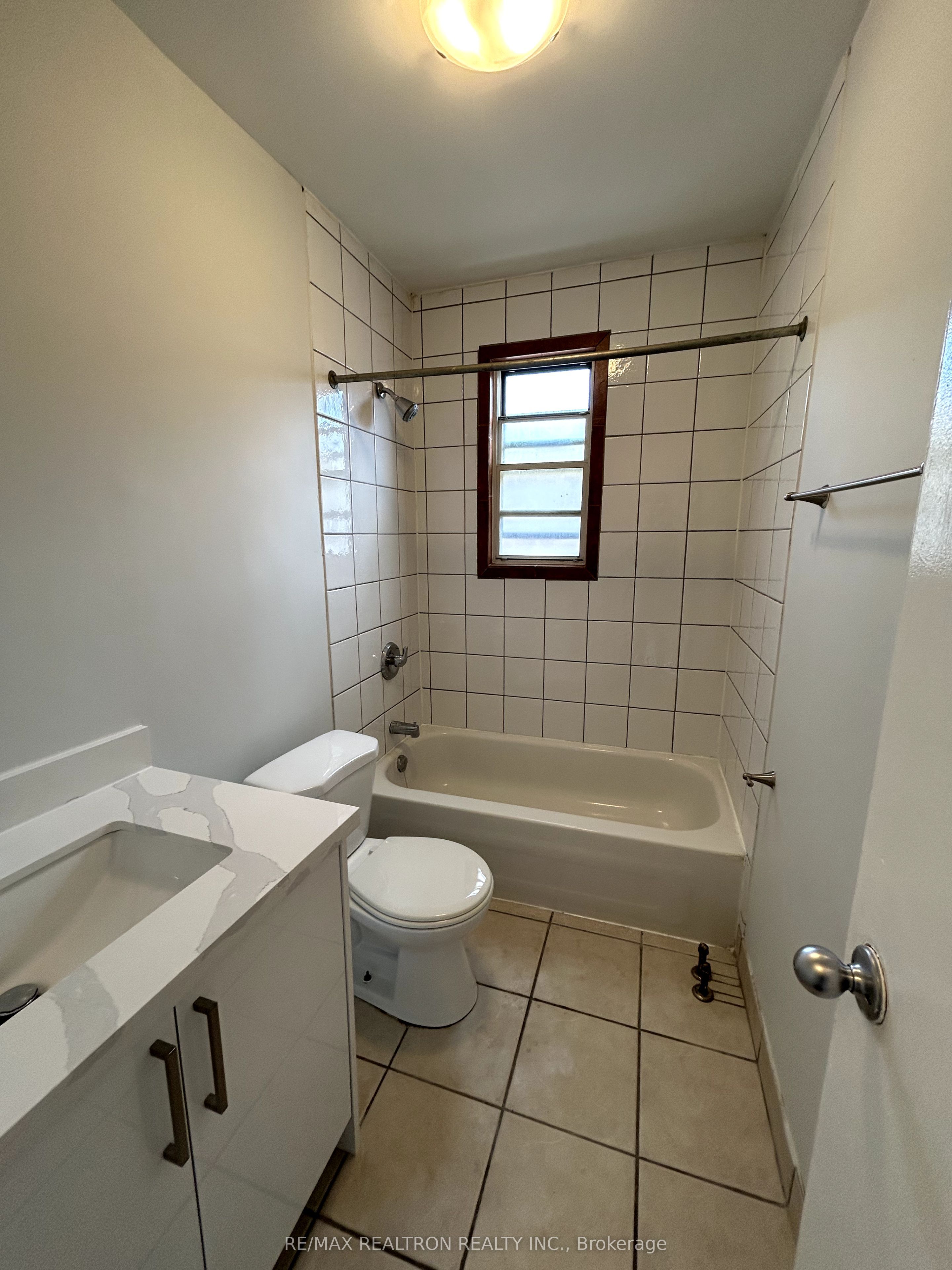 312 Douglas Avenue 302 Property Photo 5