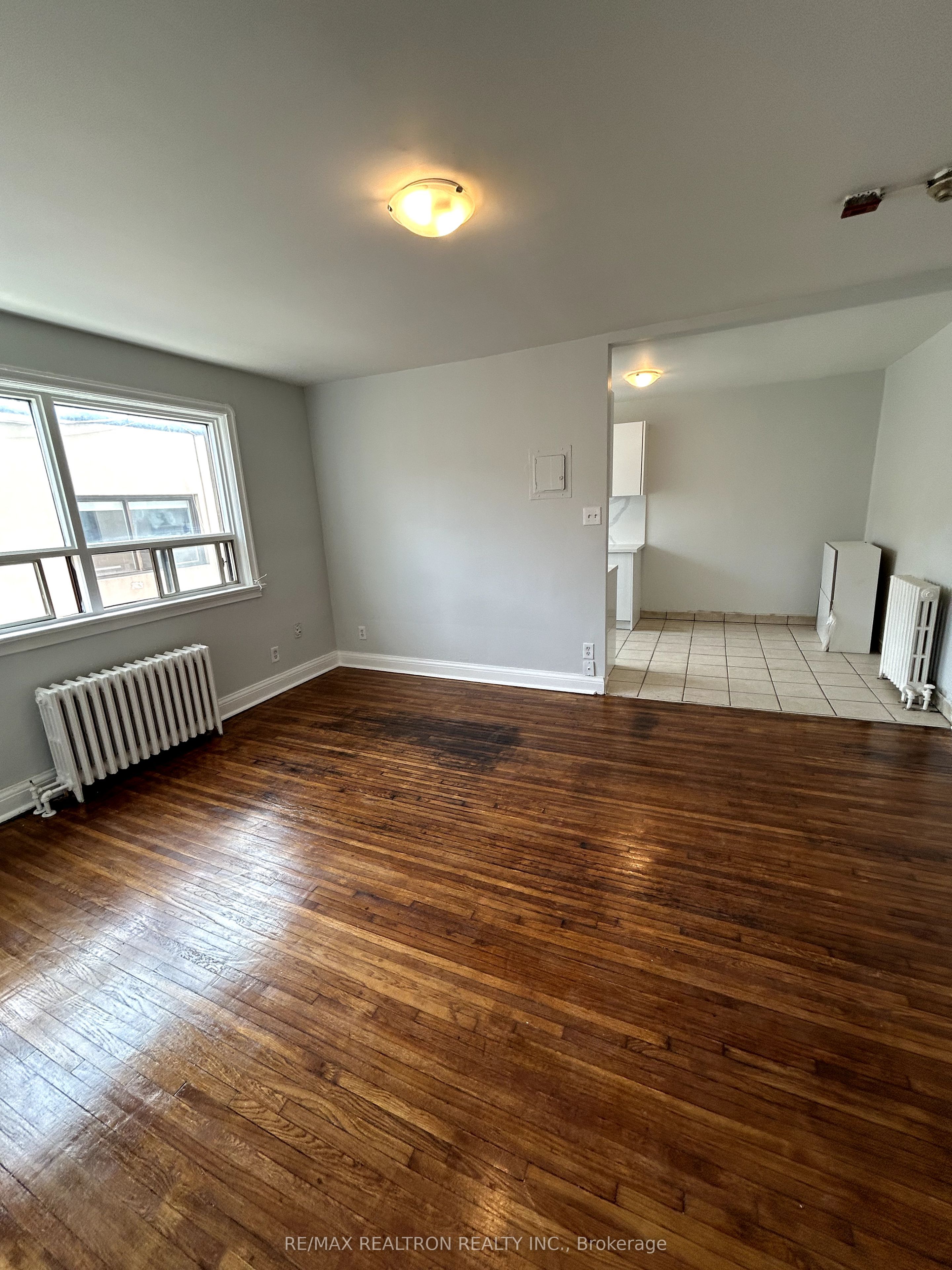 312 Douglas Avenue 302 Property Photo 8