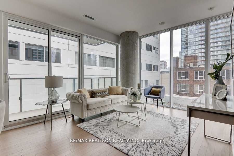 101 Peter Street 603 Property Photo 7