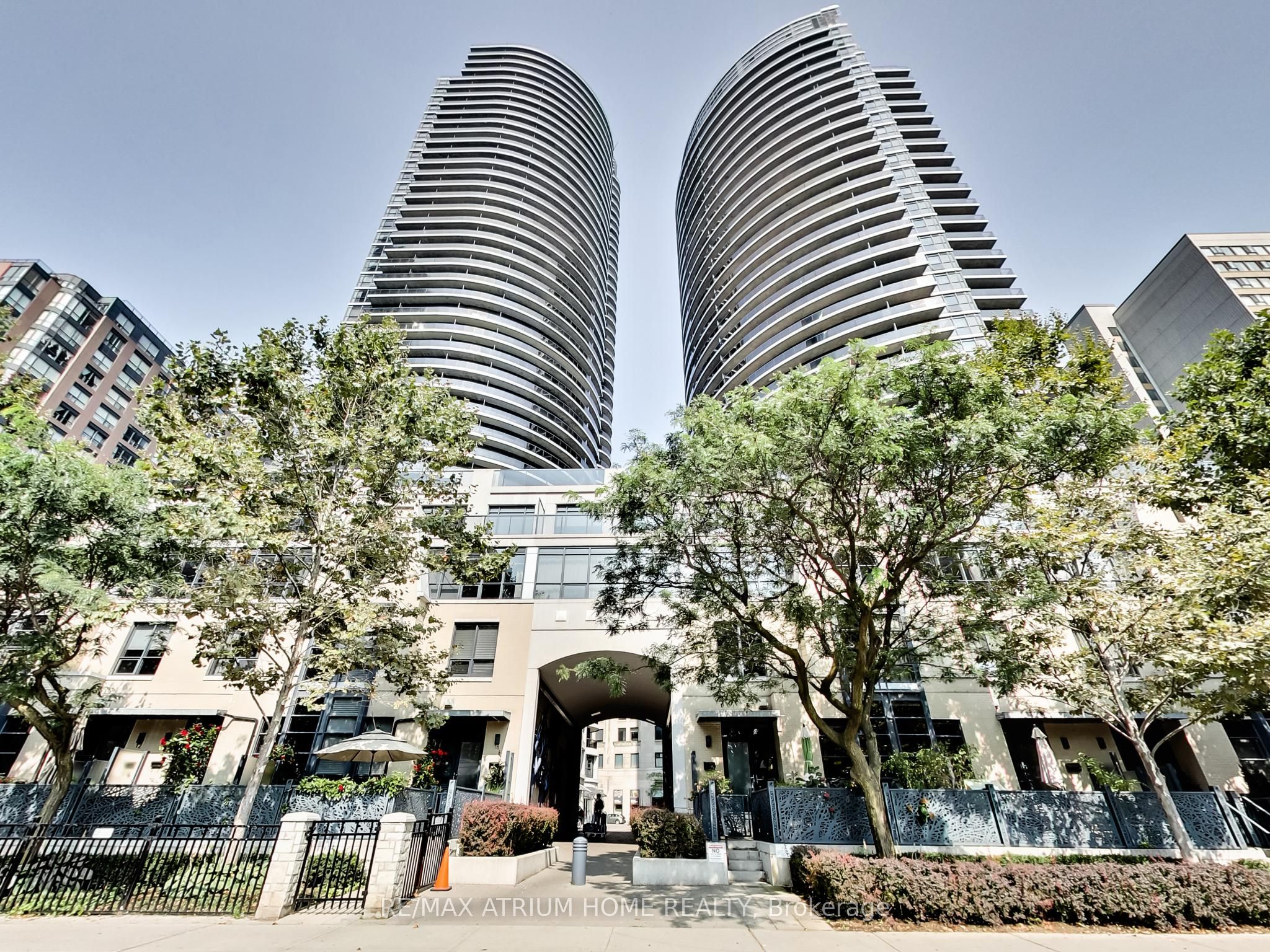 #310 - 23 Carlton Street Property Photo 1