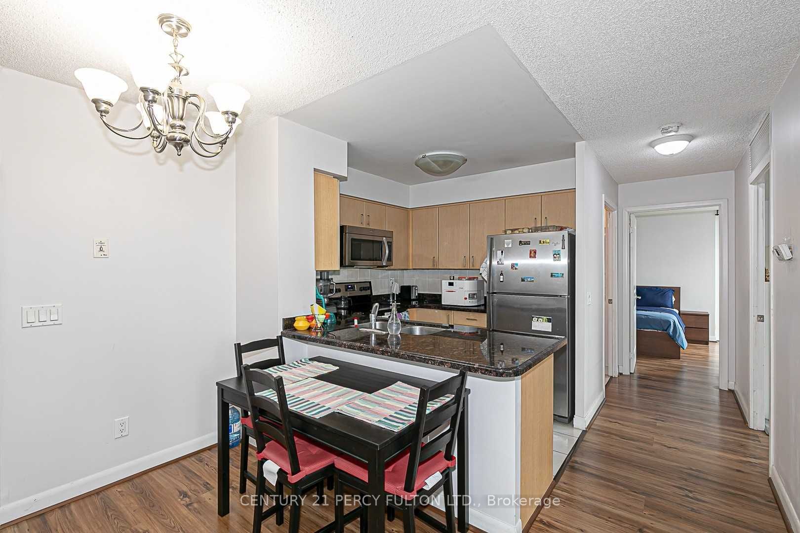 4978 Yonge Street 2115 Property Photo 6