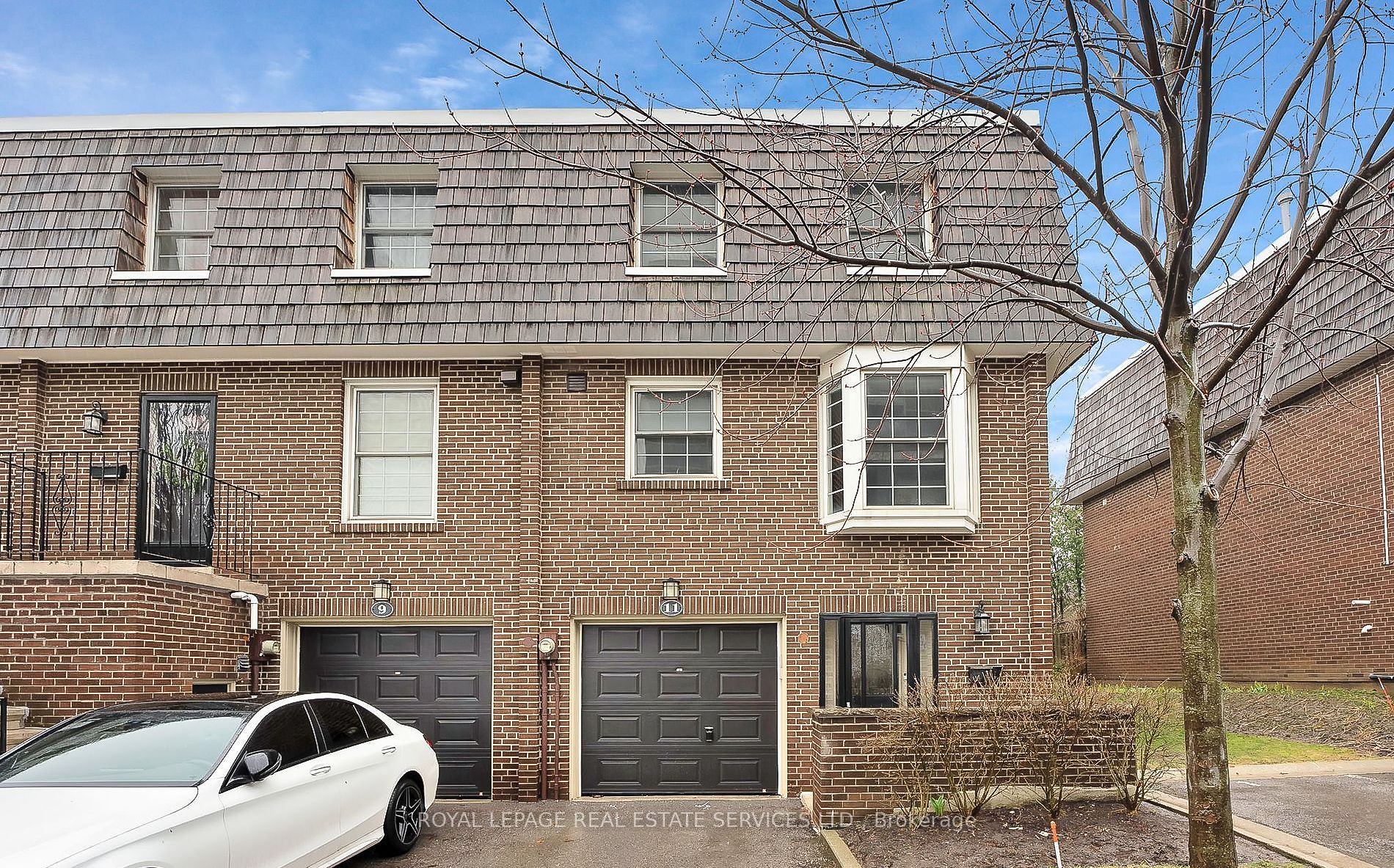 11 Stonedale Placeway Property Photo 1