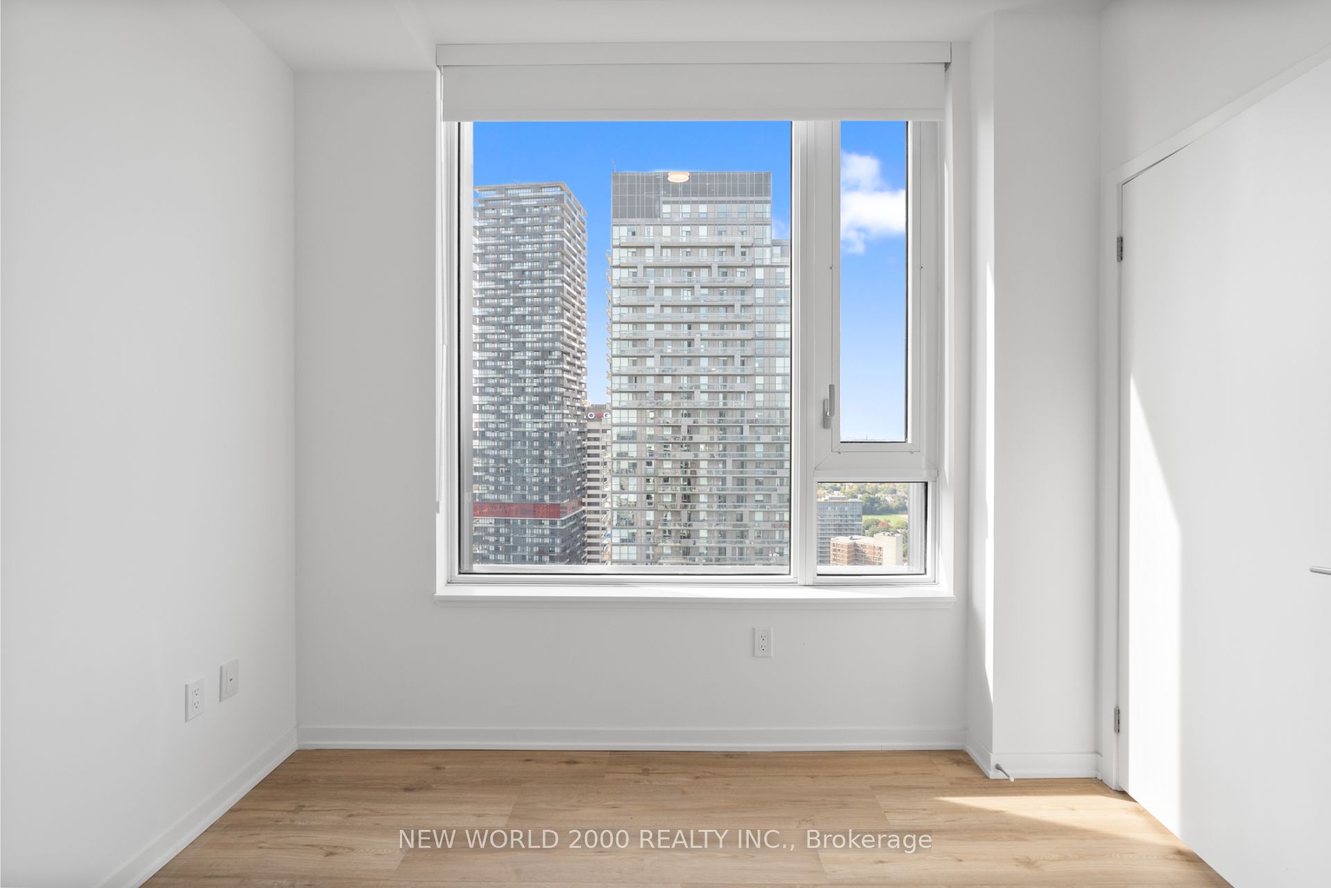 101 Roehampton Avenue 3610 Property Photo 18