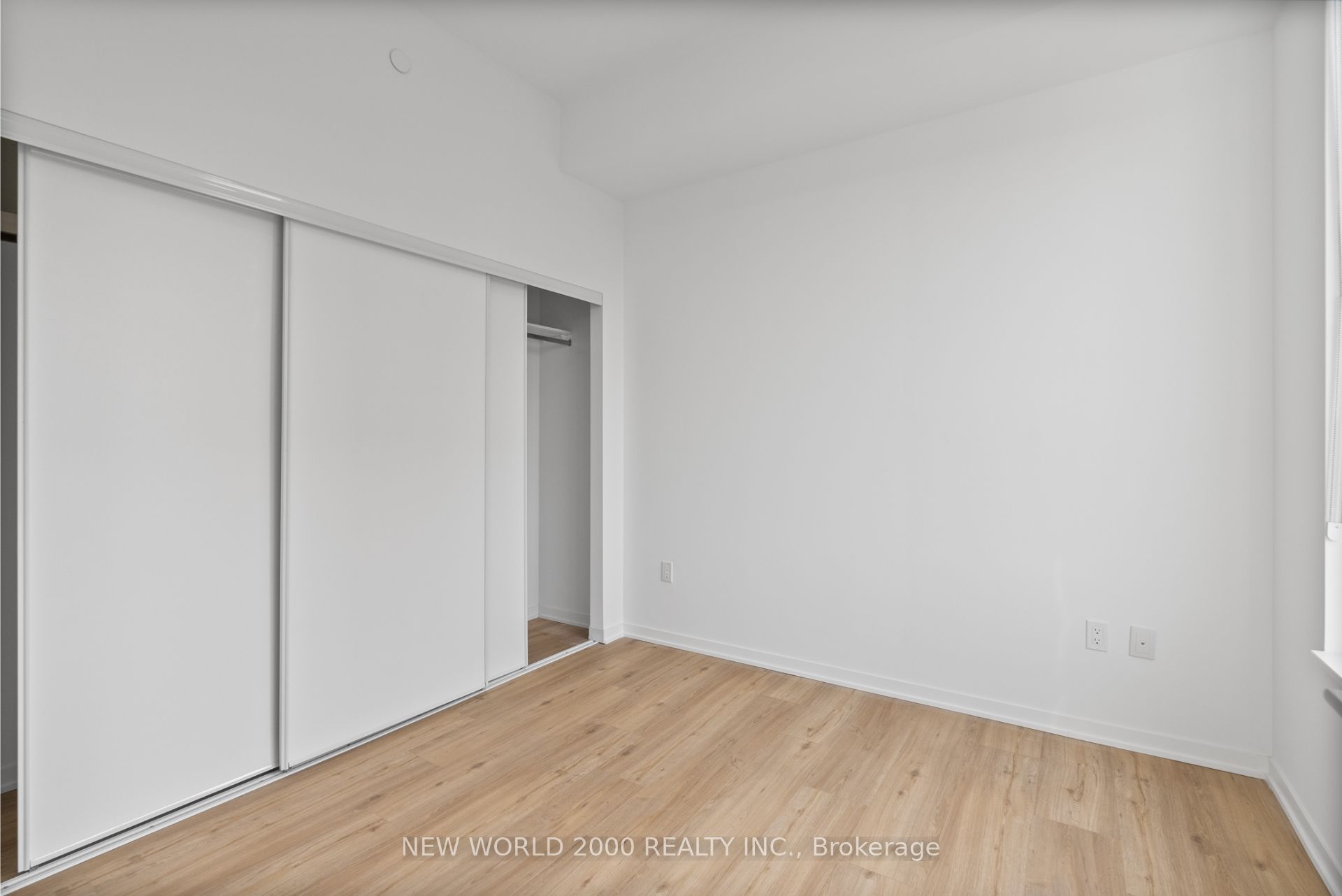 101 Roehampton Avenue 3610 Property Photo 19