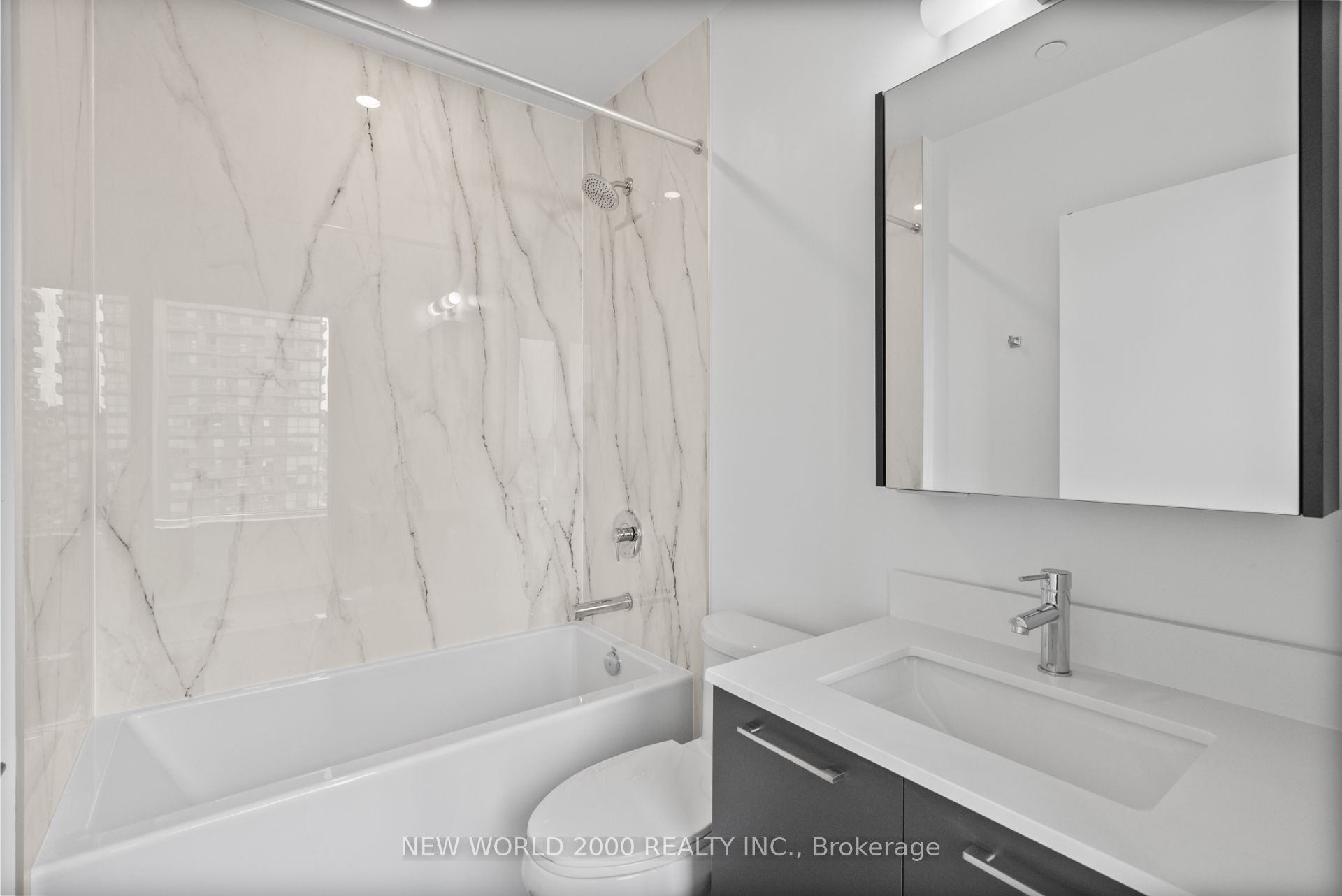 101 Roehampton Avenue 3610 Property Photo 21