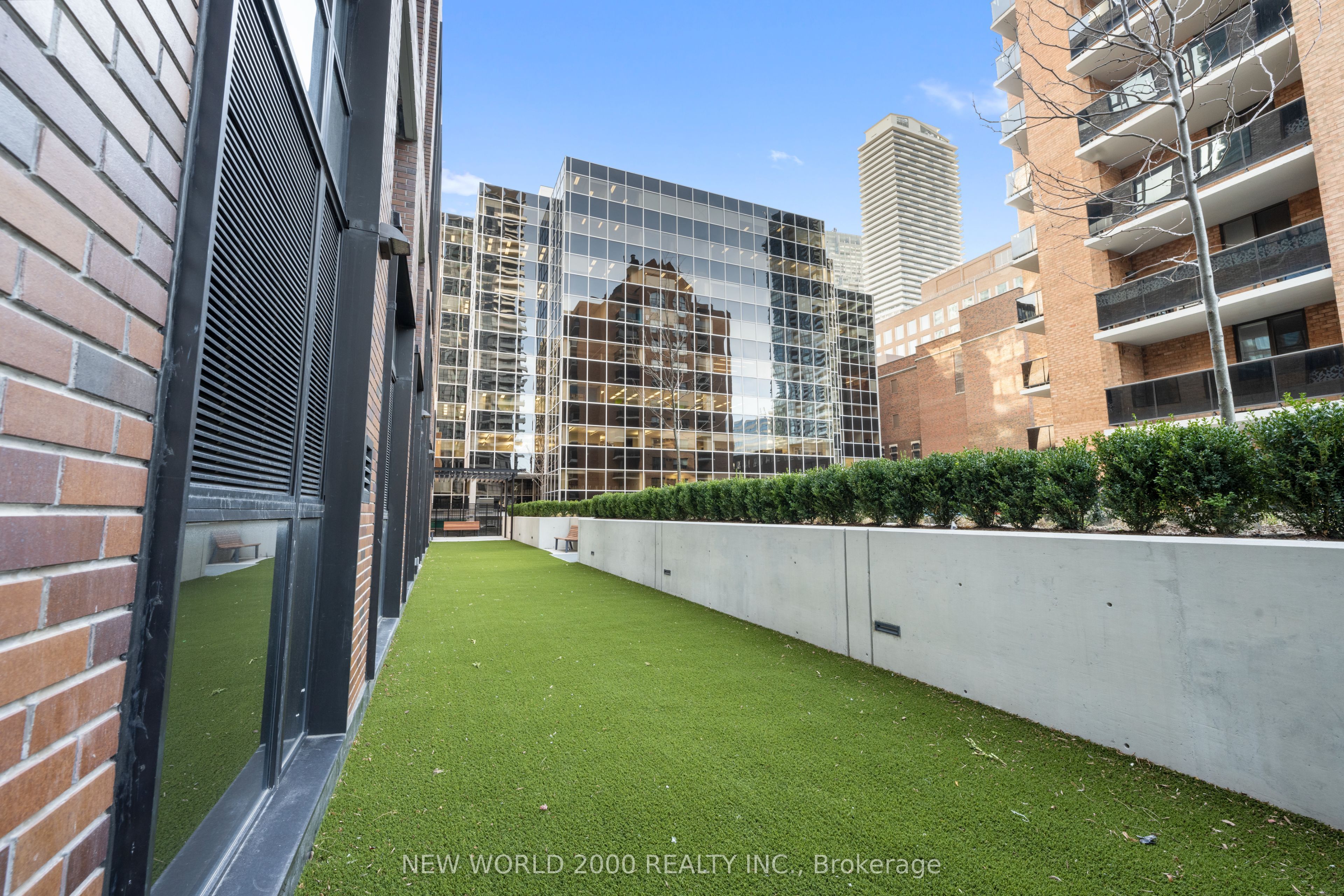 101 Roehampton Avenue 3610 Property Photo 41