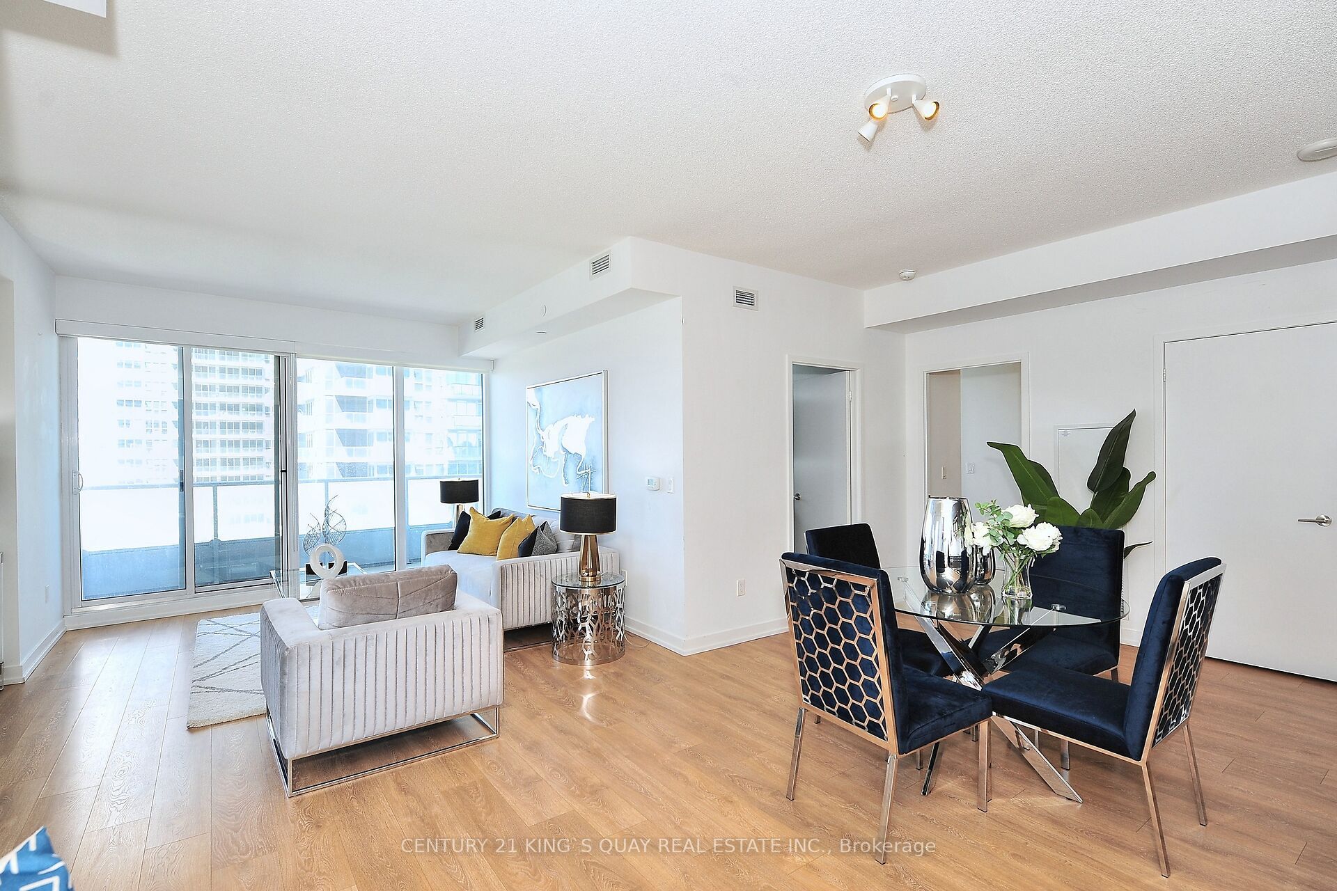 115 Mcmahon Drive 811 Property Photo 10
