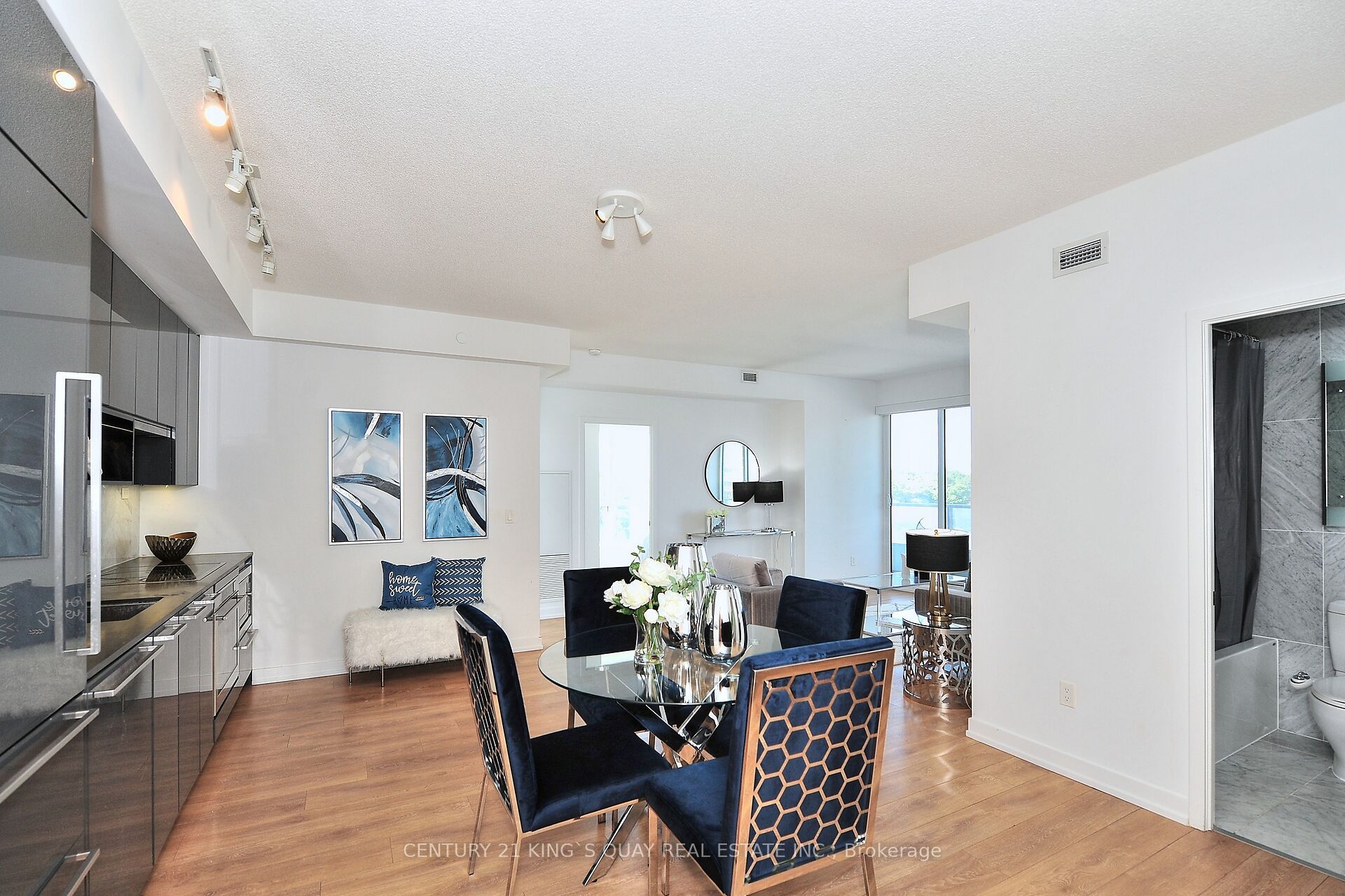 115 Mcmahon Drive 811 Property Photo 12