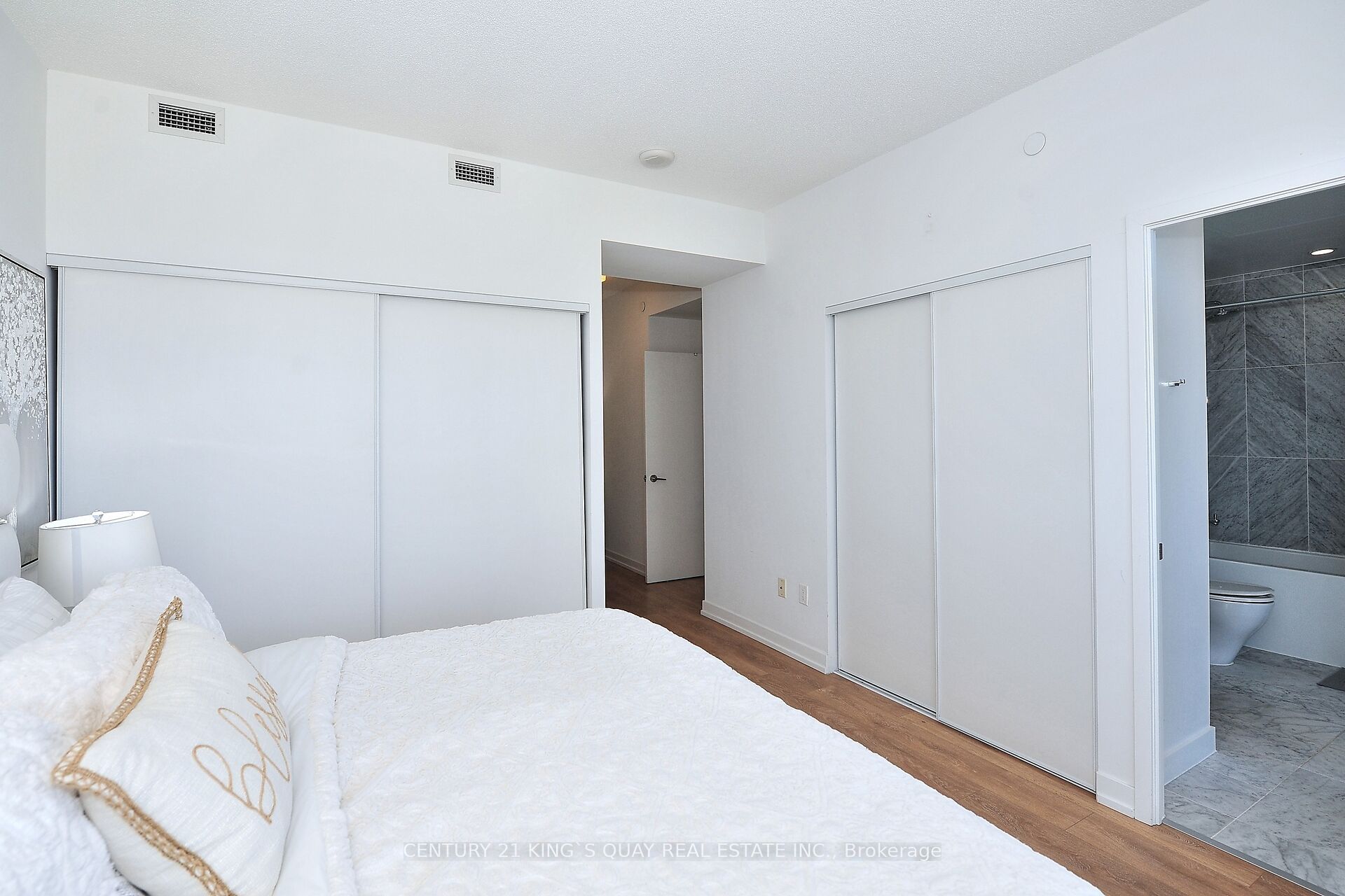 115 Mcmahon Drive 811 Property Photo 18