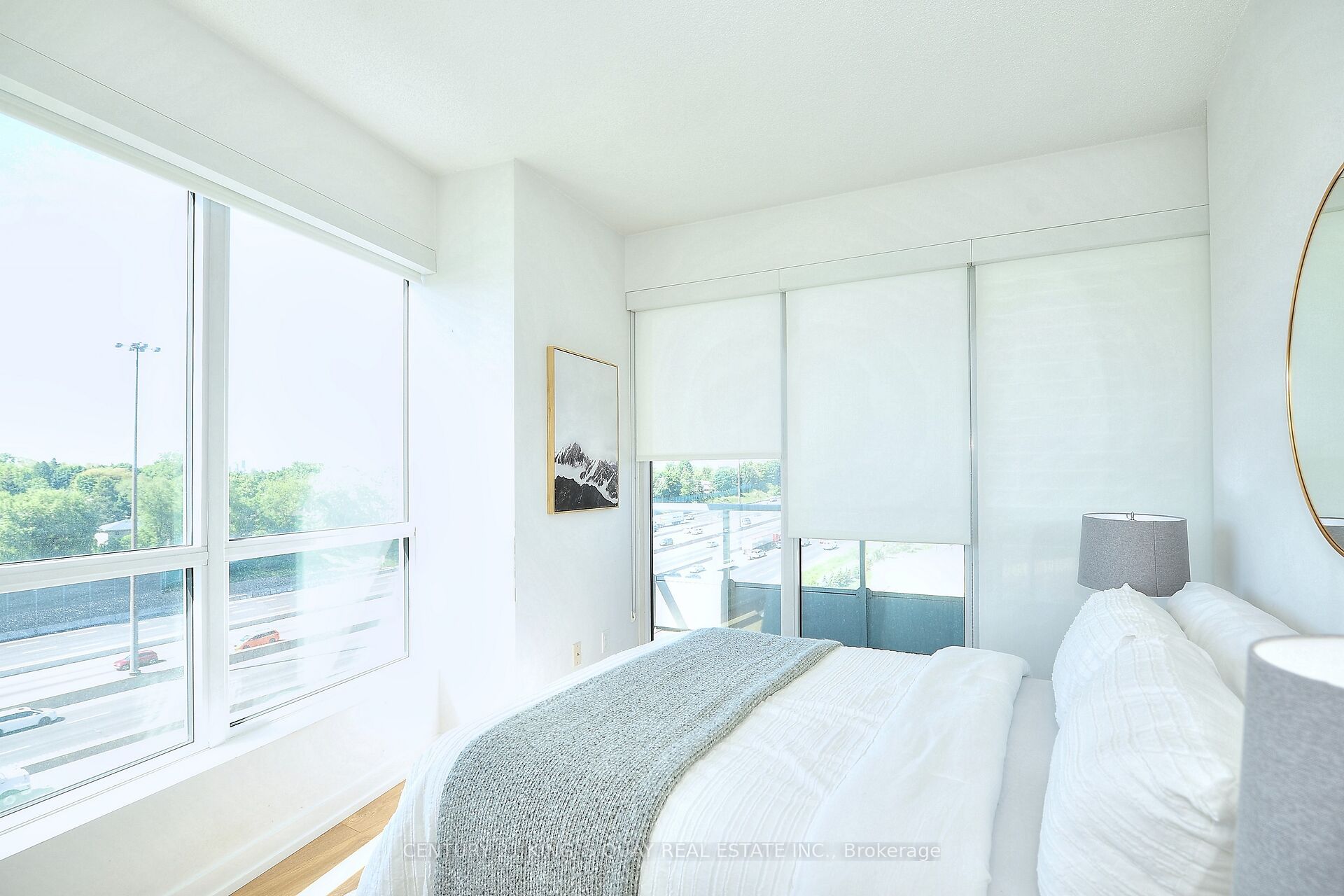 115 Mcmahon Drive 811 Property Photo 23