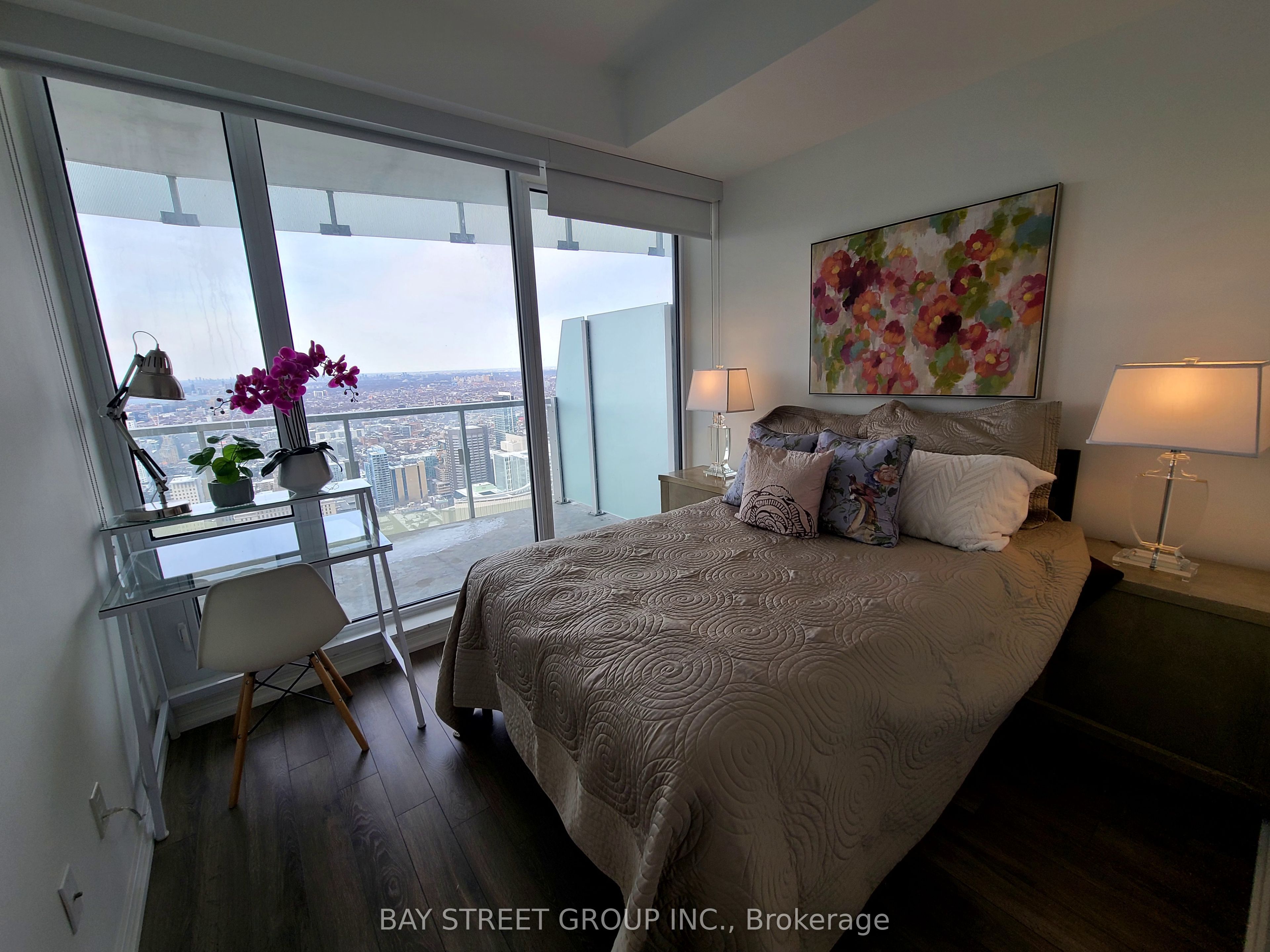197 Yonge Street 5709 Property Photo 6