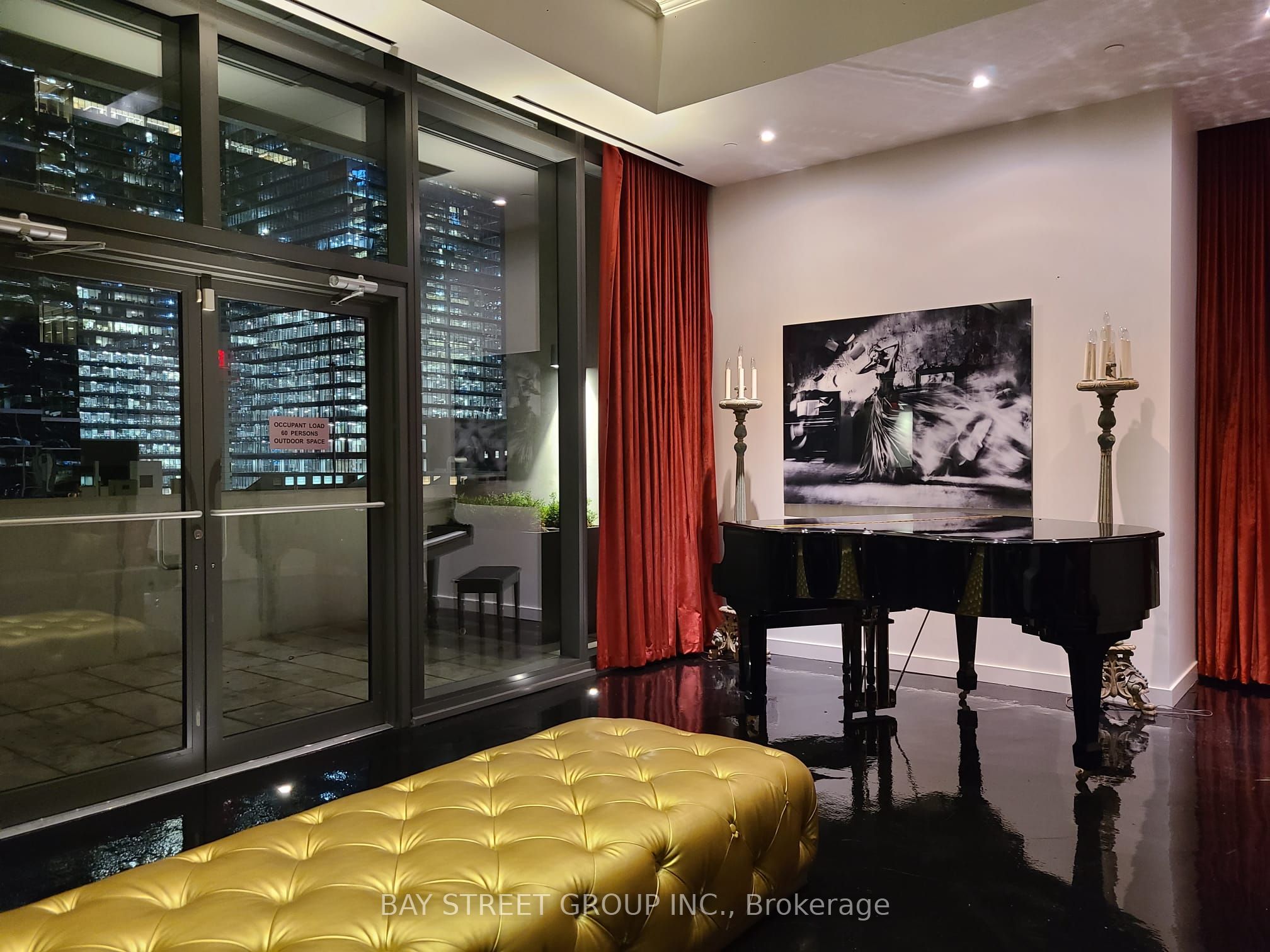 197 Yonge Street 5709 Property Photo 11