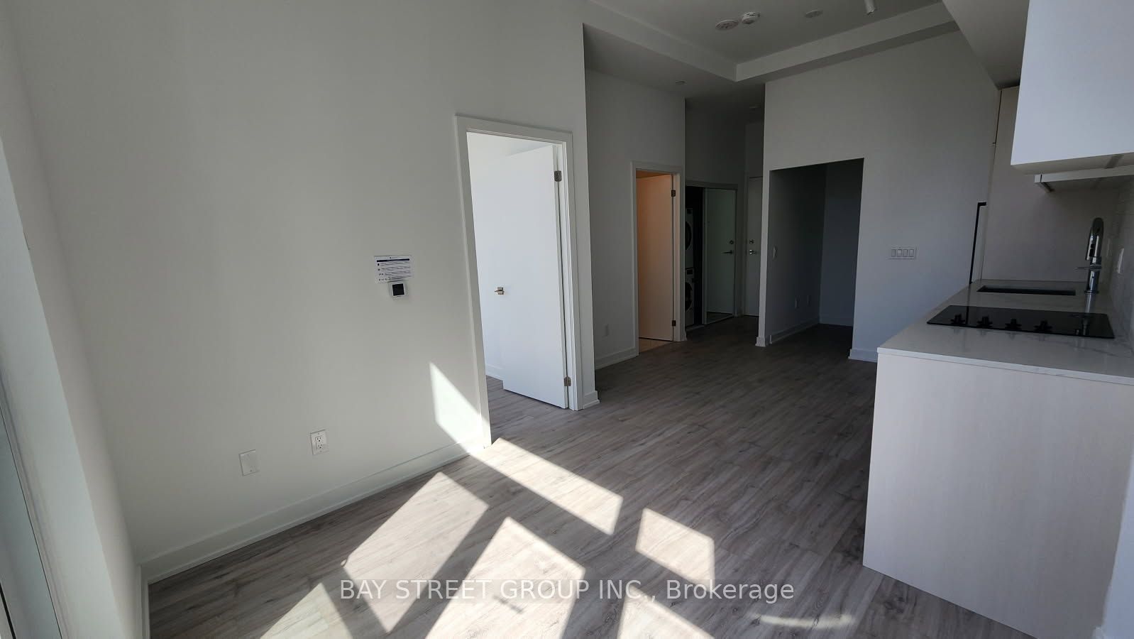 #1007 - 252 Church Street Property Photo 7