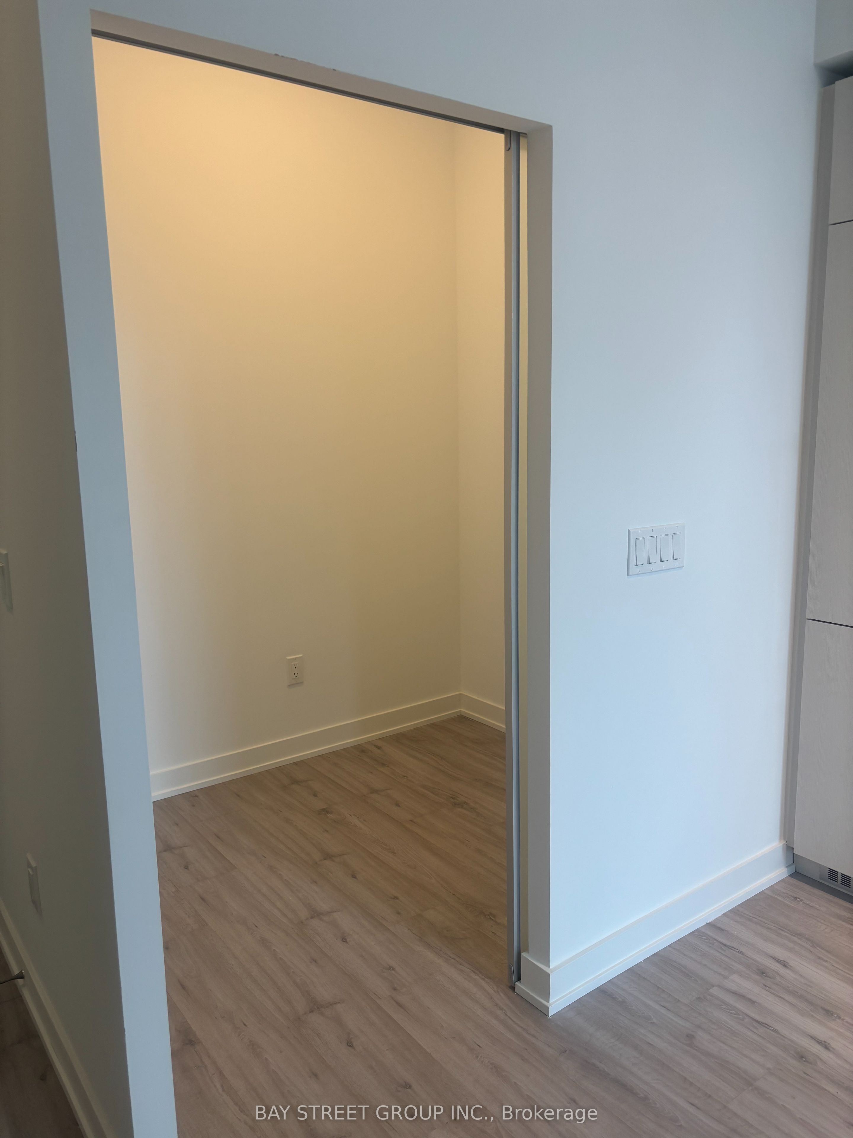 #1007 - 252 Church Street Property Photo 9