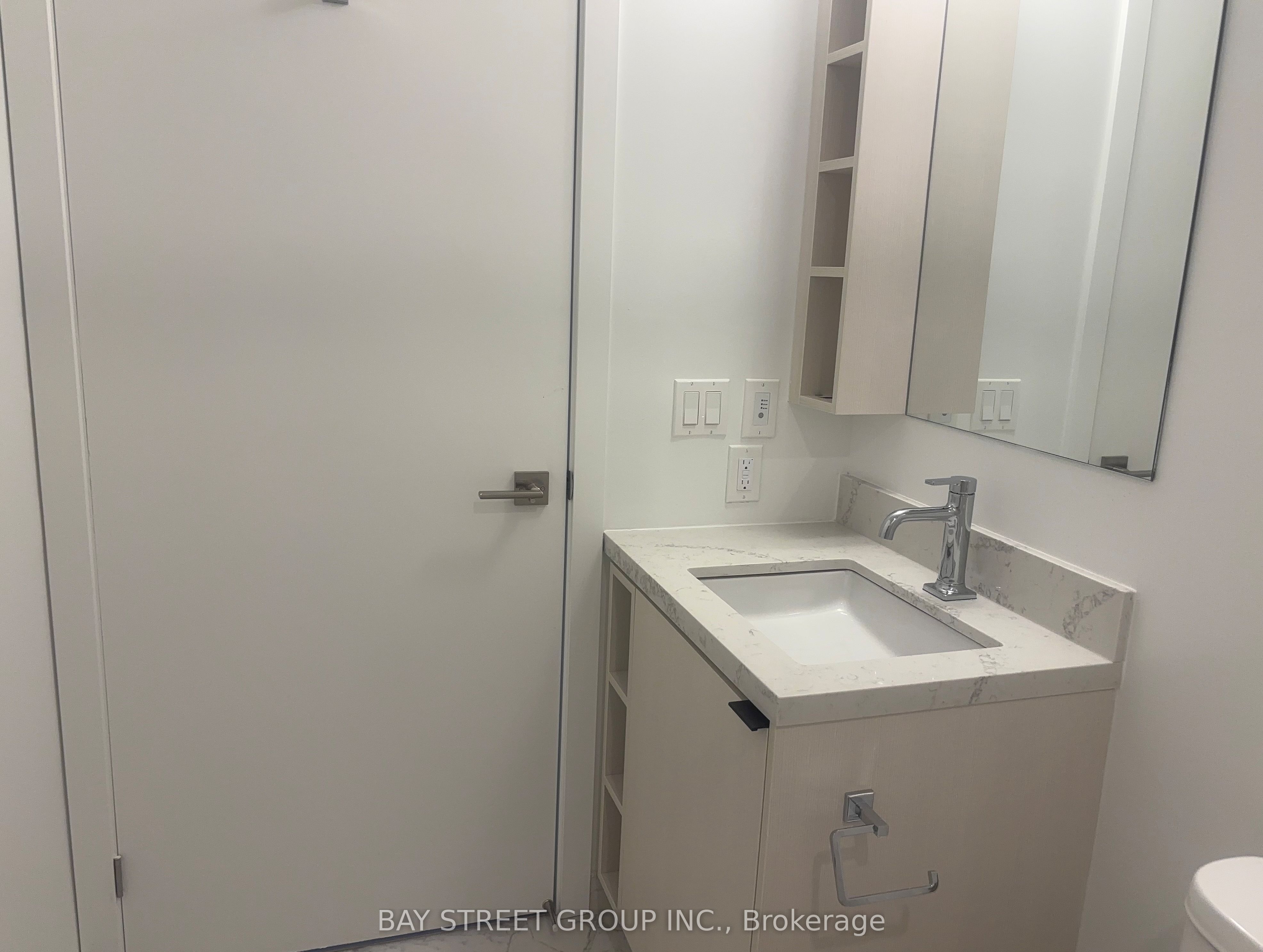 #1007 - 252 Church Street Property Photo 11