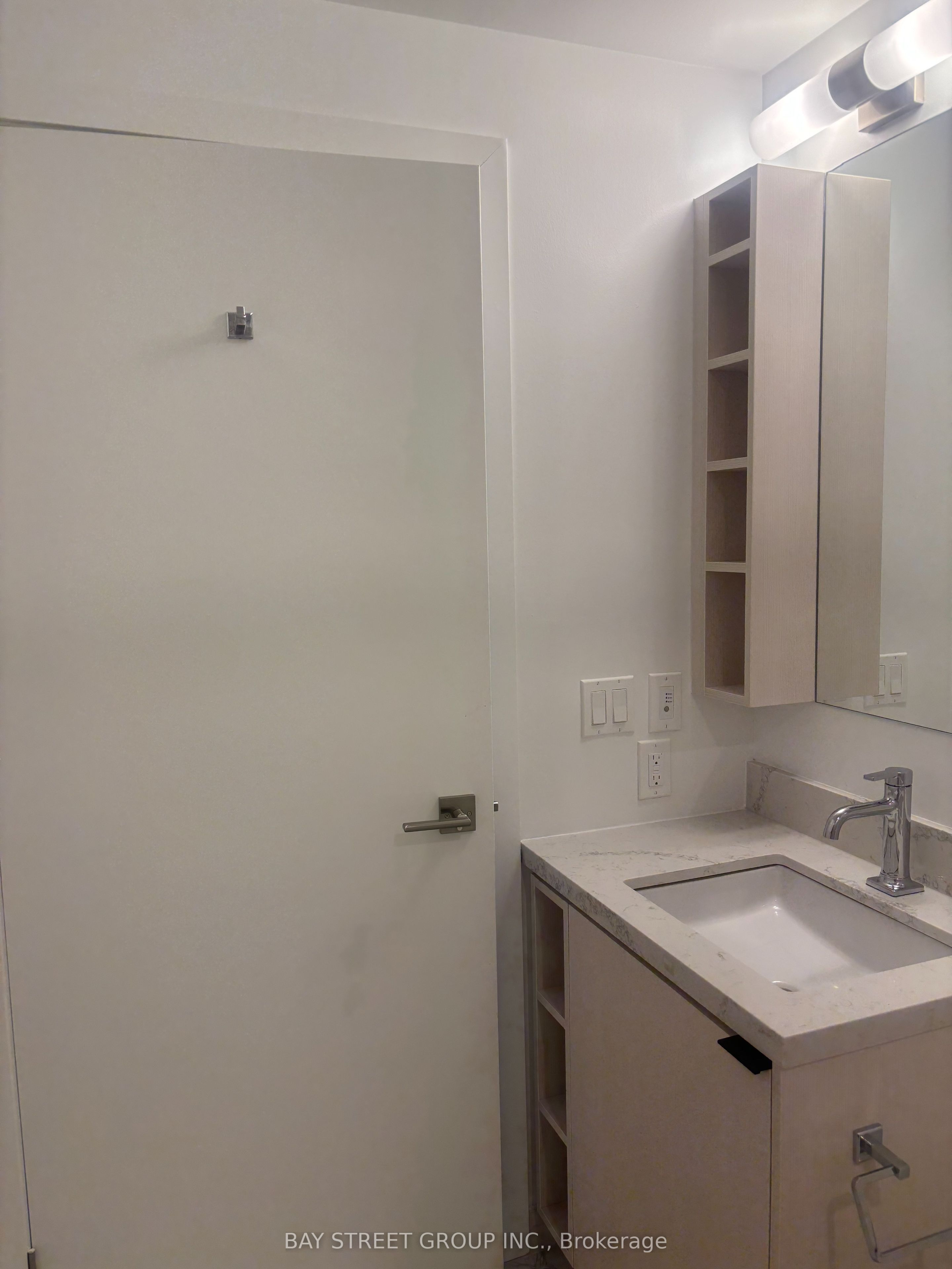 #1007 - 252 Church Street Property Photo 13