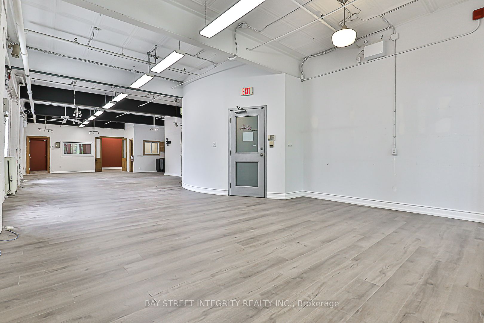 #2nd Flr - 51 Bulwer Street Property Photo 6