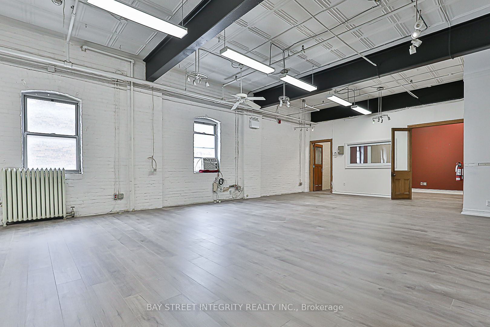 #2nd Flr - 51 Bulwer Street Property Photo 10