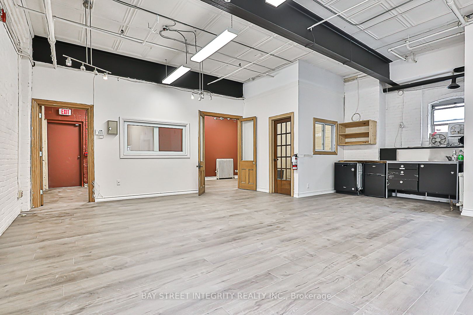 #2nd Flr - 51 Bulwer Street Property Photo 11