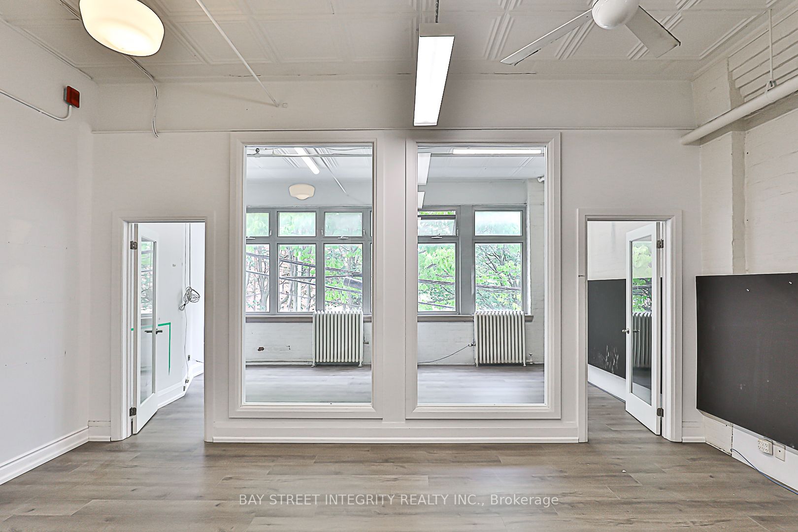 #2nd Flr - 51 Bulwer Street Property Photo 17