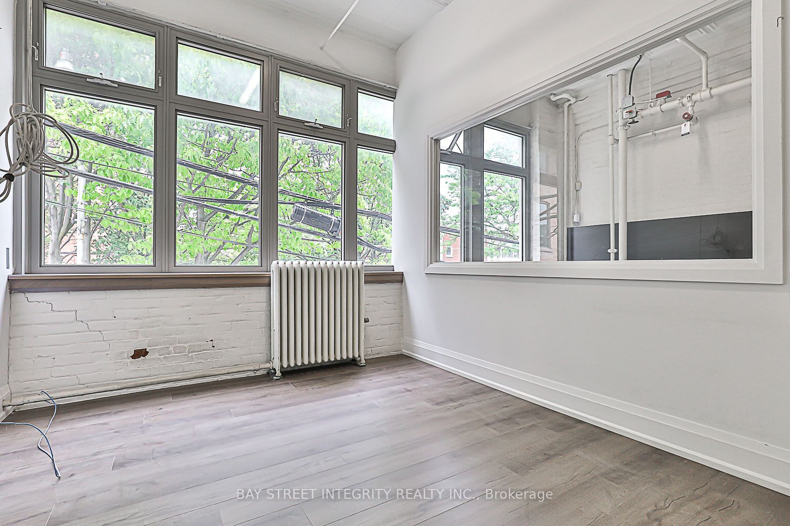 #2nd Flr - 51 Bulwer Street Property Photo 18