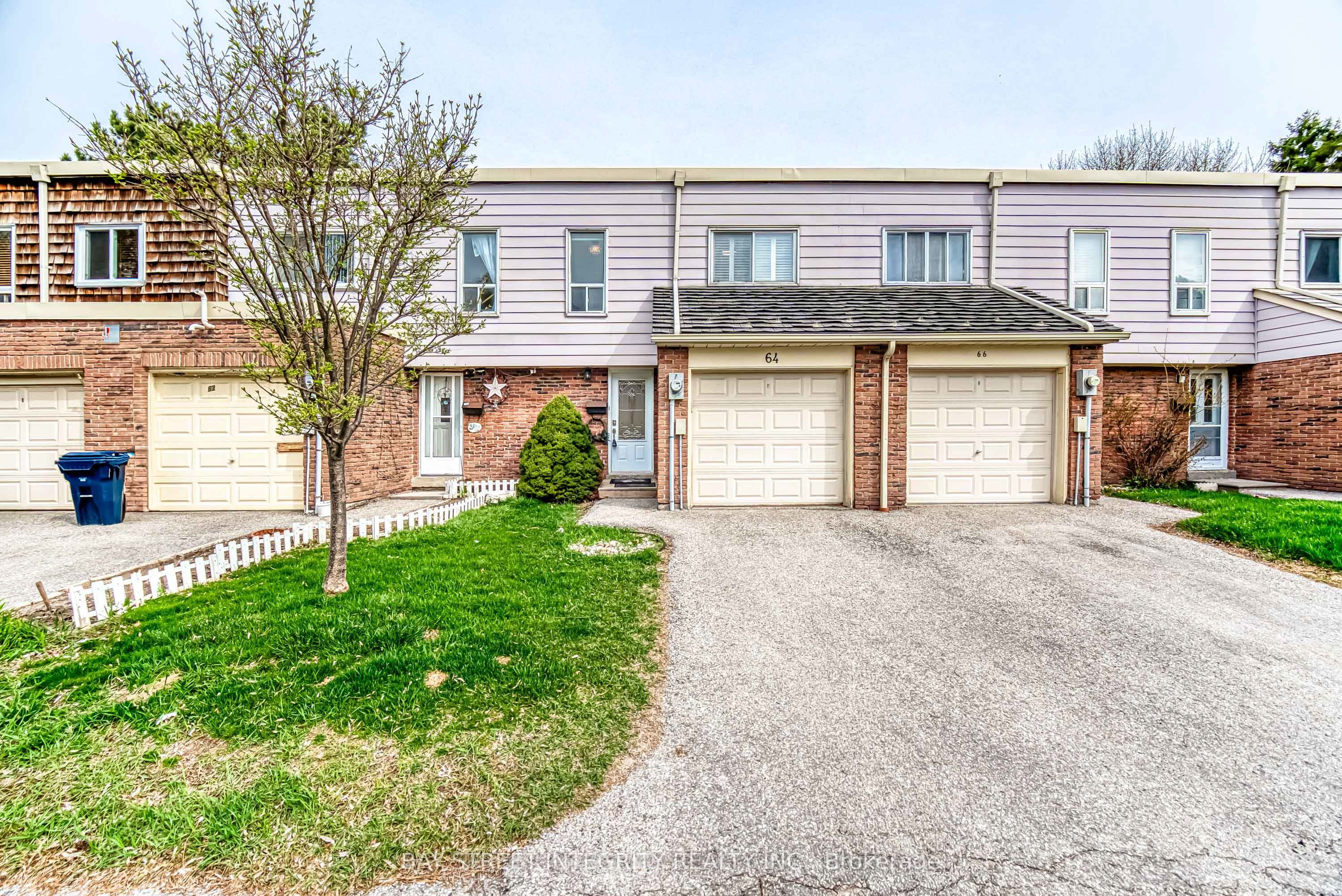 64 Elsa Vineway Drive Property Photo 1