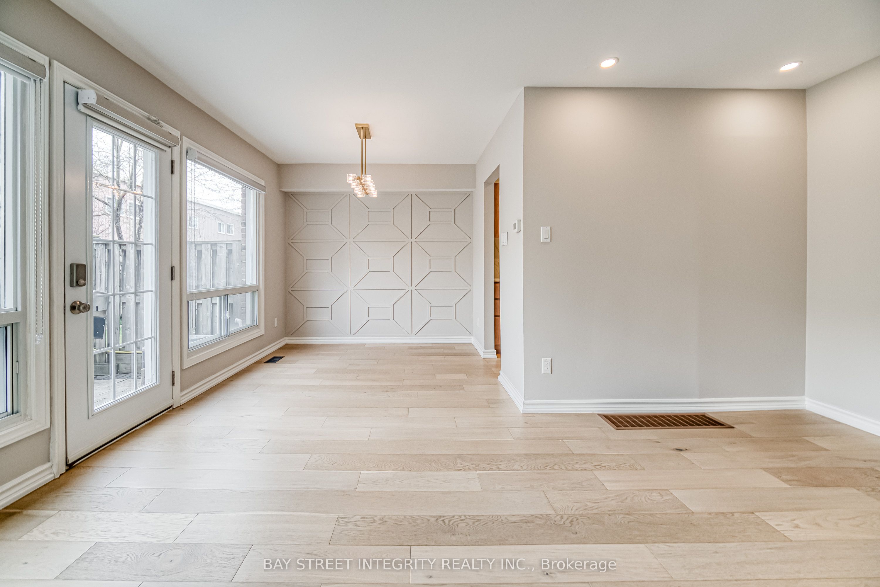 64 Elsa Vineway Drive Property Photo 13