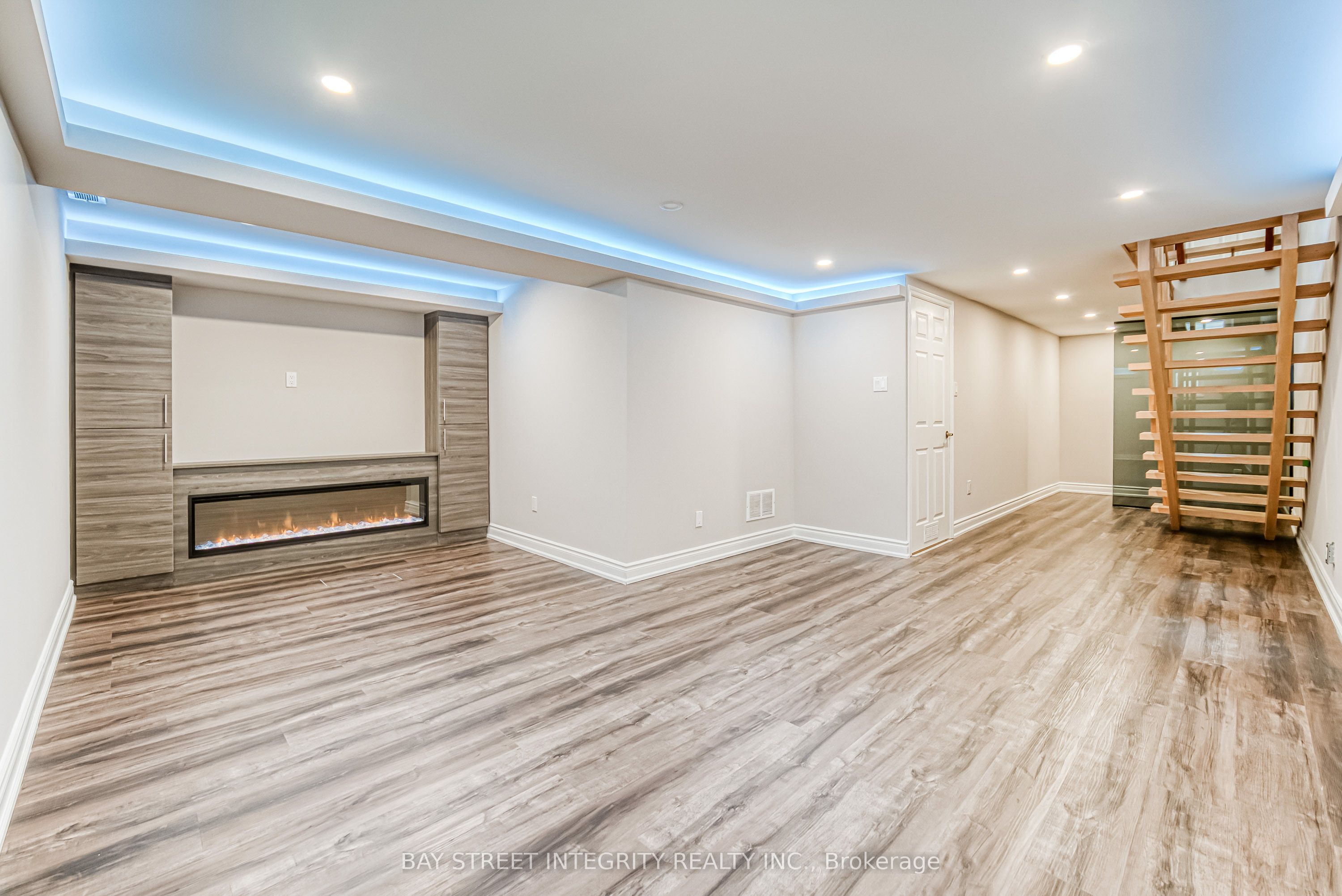 64 Elsa Vineway Drive Property Photo 32