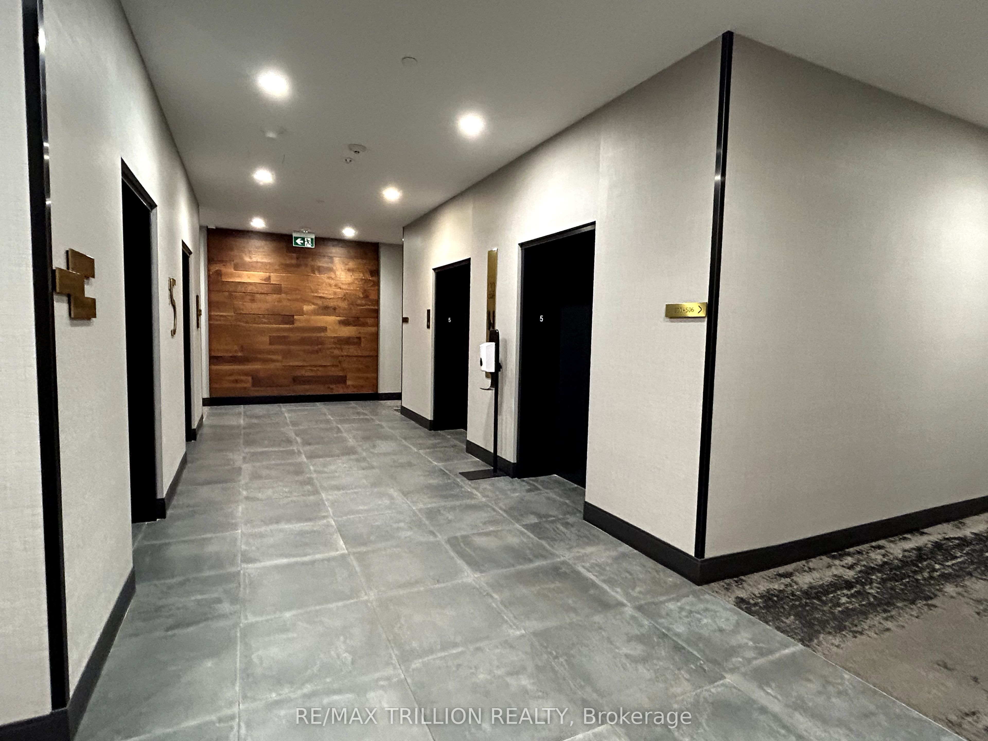 #514 - 130 Queens Quay Property Photo 11