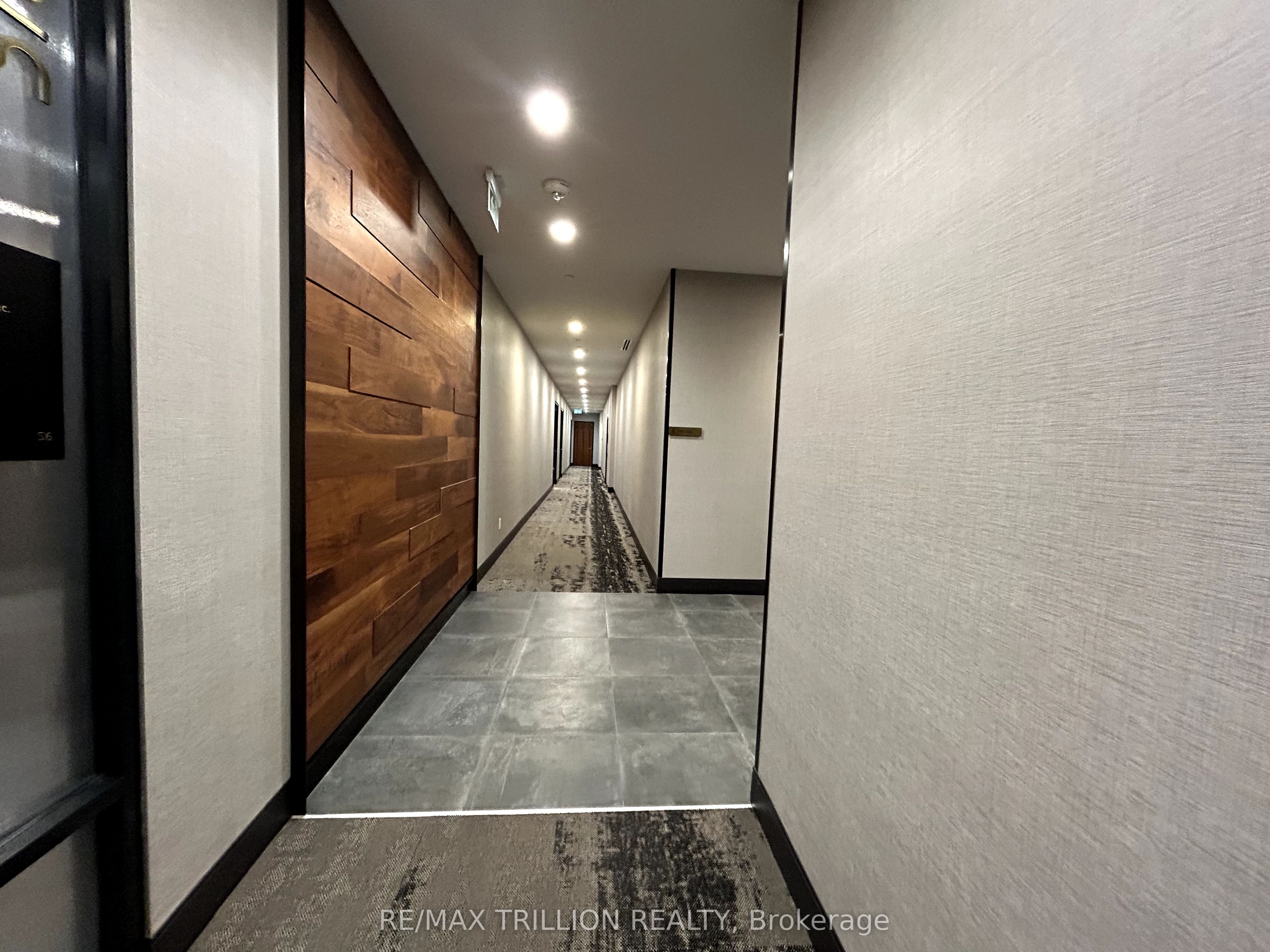 #514 - 130 Queens Quay Property Photo 12